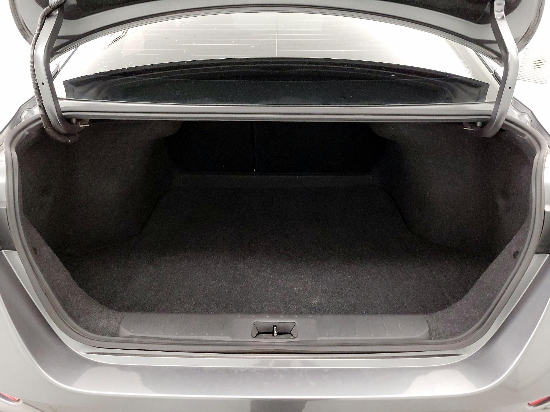 Thumbnail: 2021 Nissan Sentra - 19