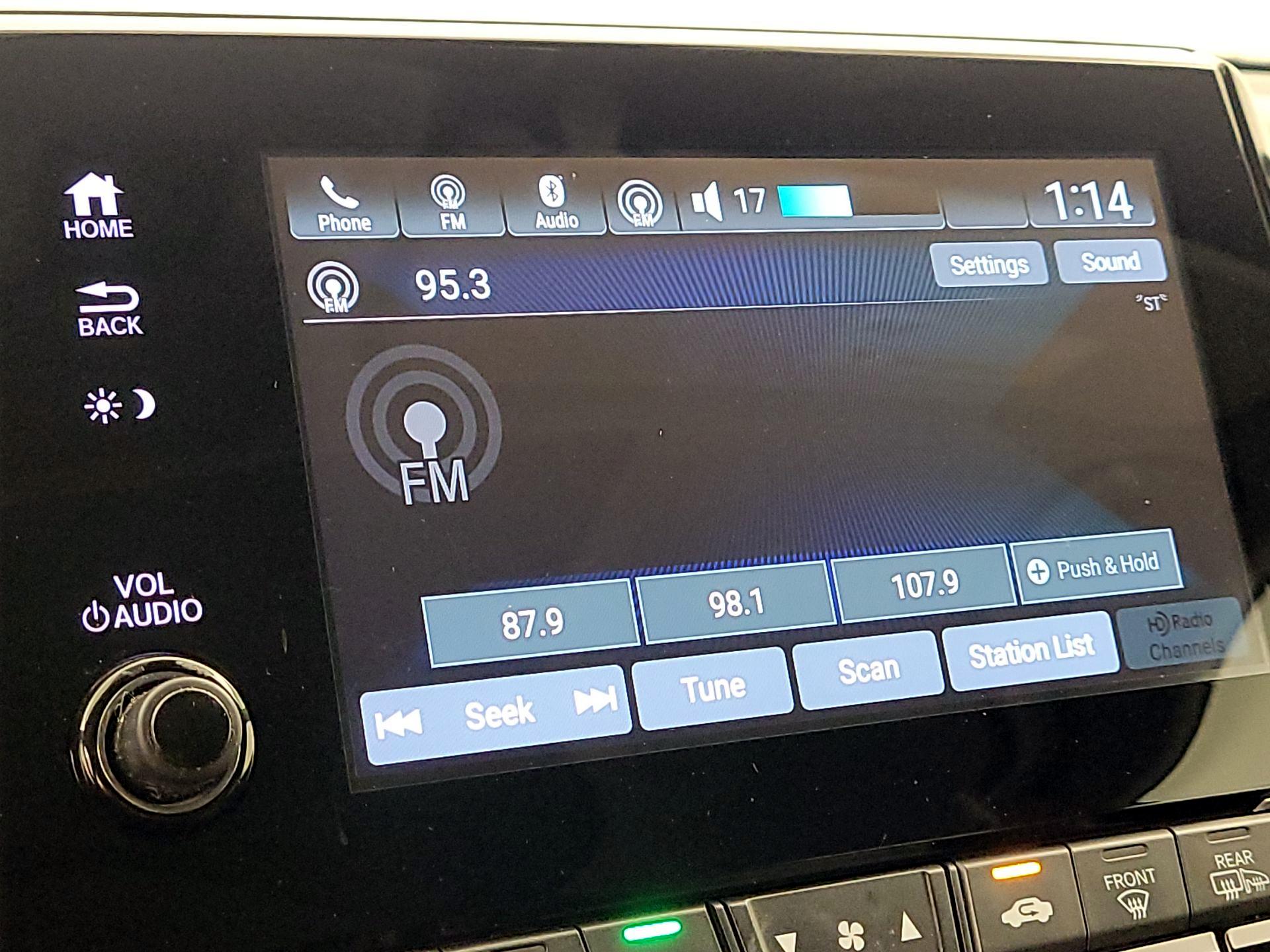 Thumbnail: 2019 Honda Odyssey - 15