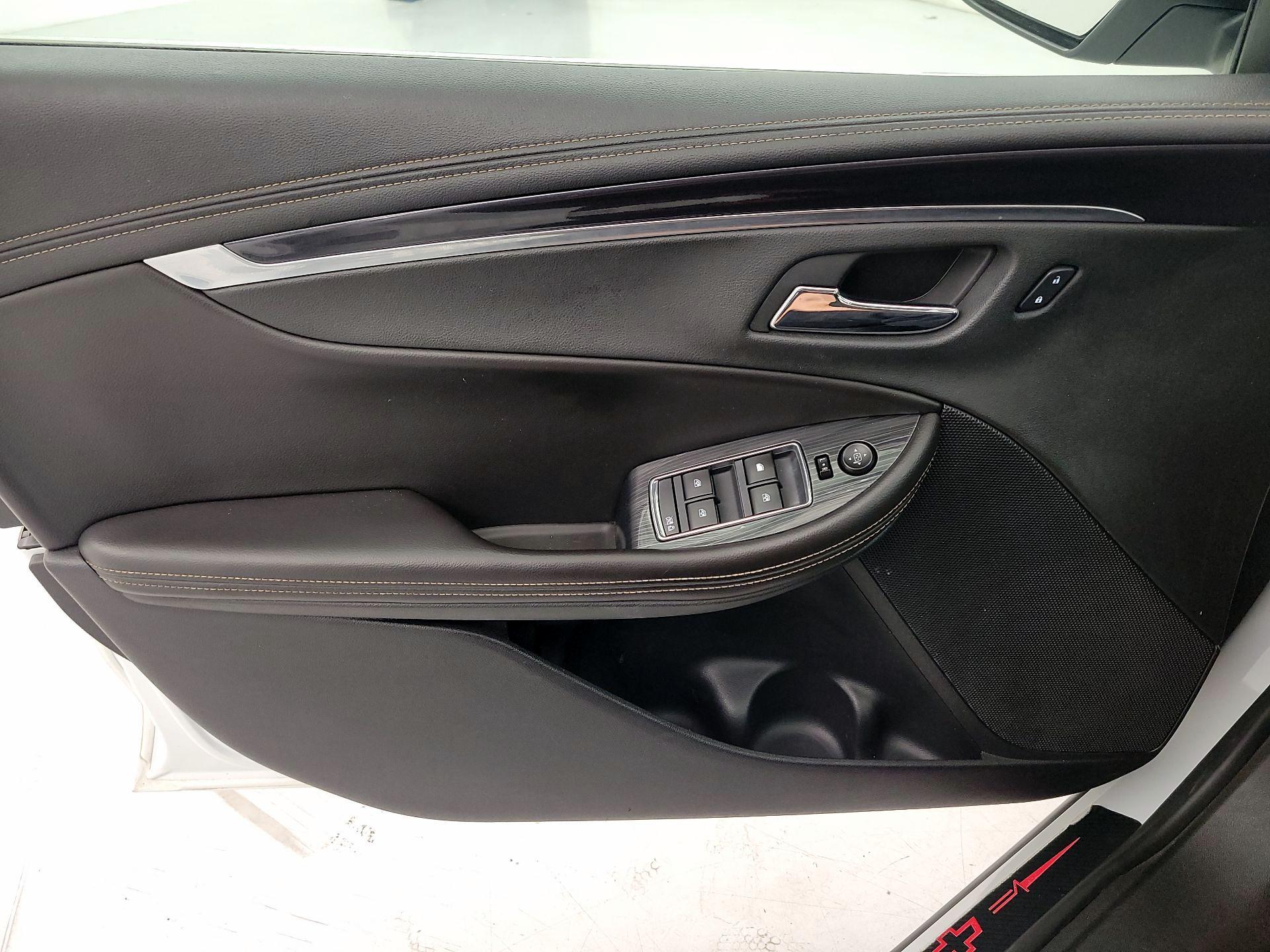 Thumbnail: 2016 Chevrolet Impala - 12