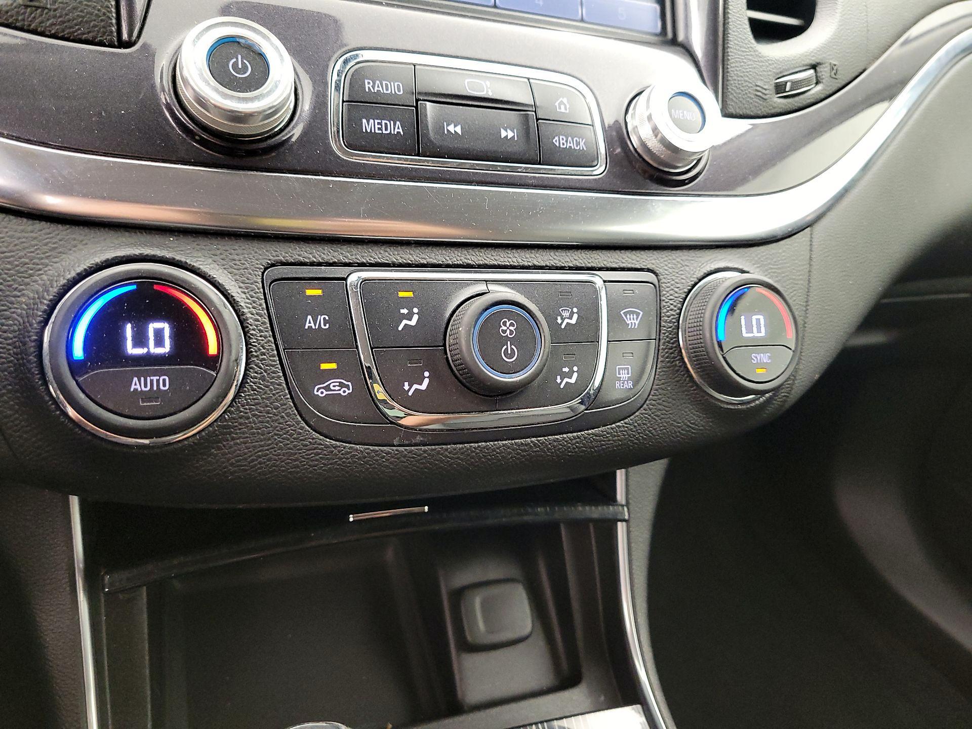 Thumbnail: 2016 Chevrolet Impala - 15