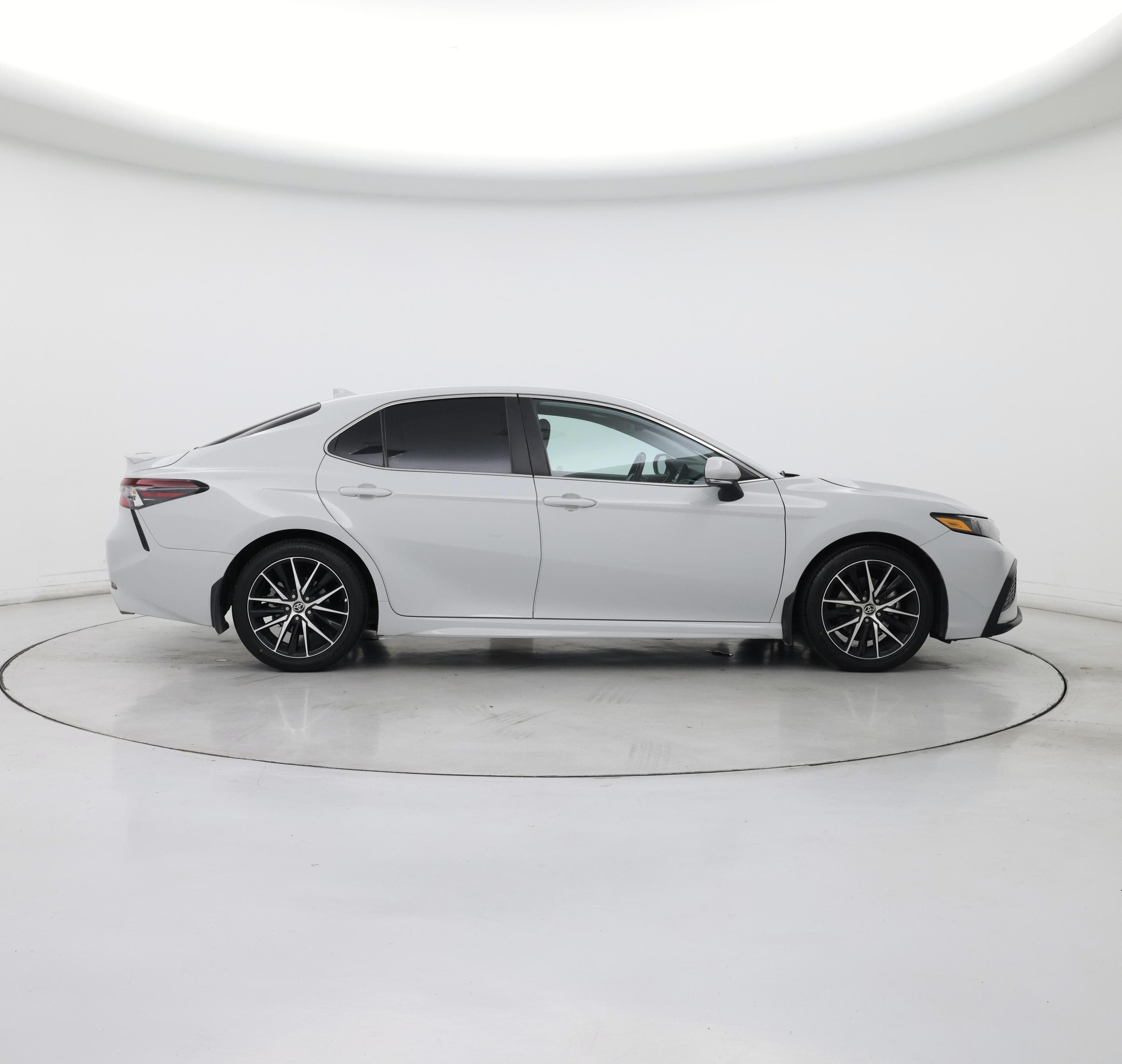 Thumbnail: 2023 Toyota Camry - 7
