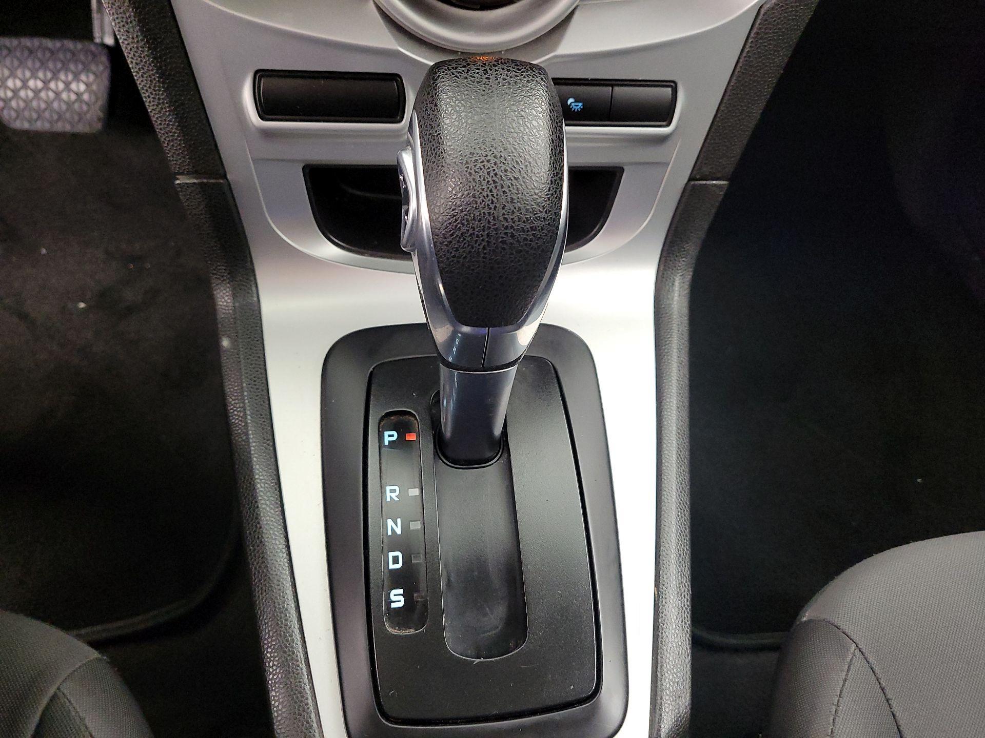 Thumbnail: 2018 Ford Fiesta - 16