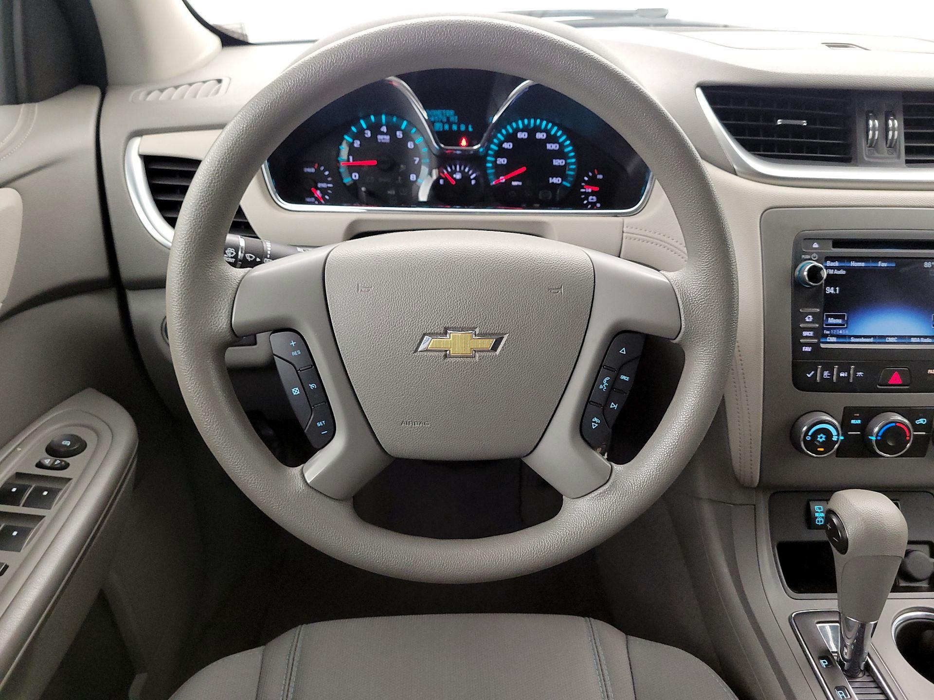 Thumbnail: 2016 Chevrolet Traverse - 10
