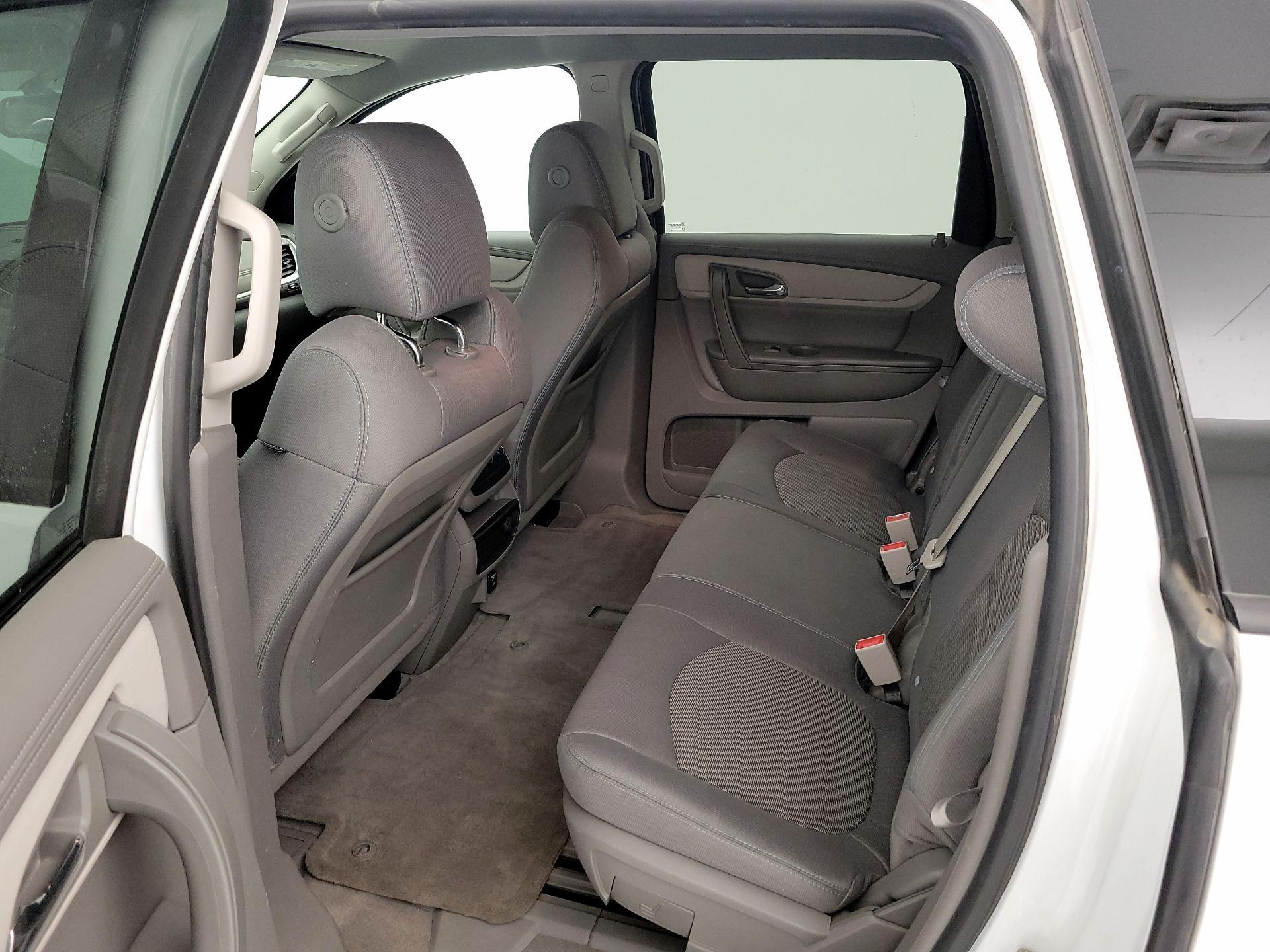Thumbnail: 2016 Chevrolet Traverse - 19