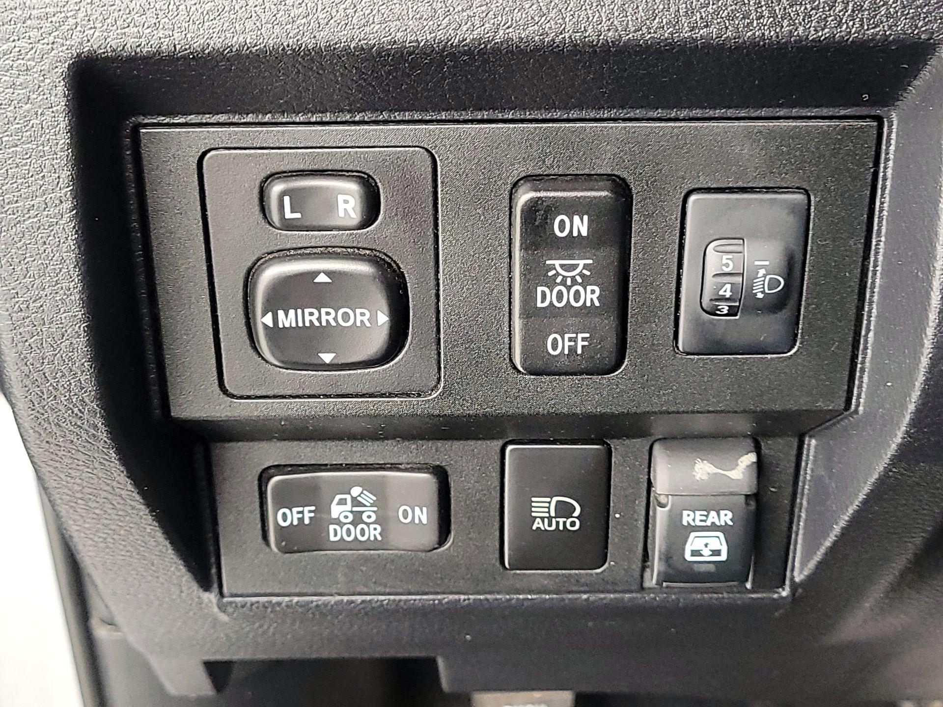 Thumbnail: 2021 Toyota Tundra - 13