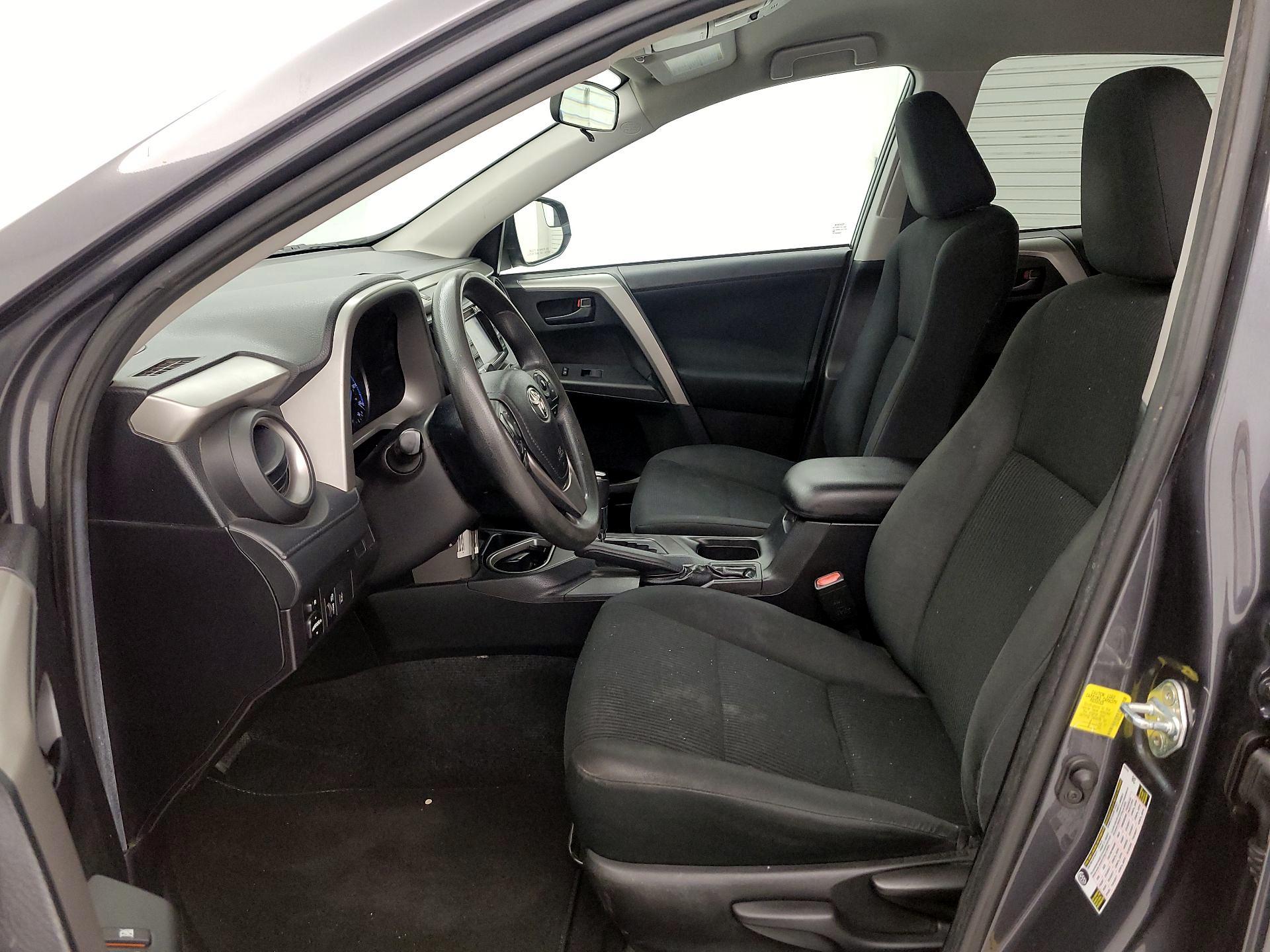 Thumbnail: 2018 Toyota RAV4 - 11