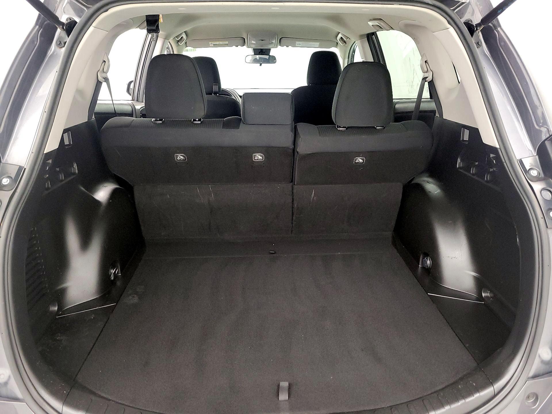 Thumbnail: 2018 Toyota RAV4 - 20