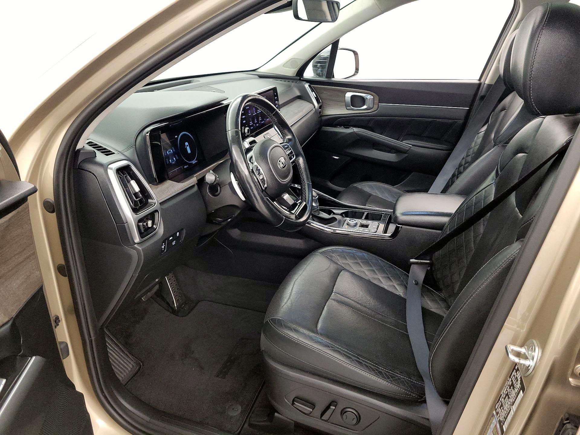 Thumbnail: 2021 Kia Sorento - 11