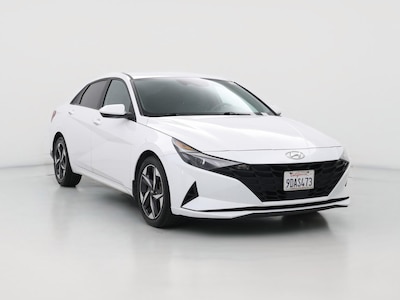 White 2023 Hyundai Elantra SEL
