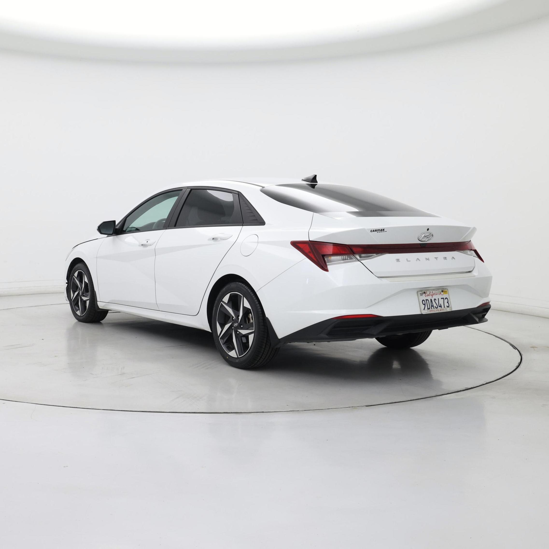 Thumbnail: 2023 Hyundai Elantra - 2
