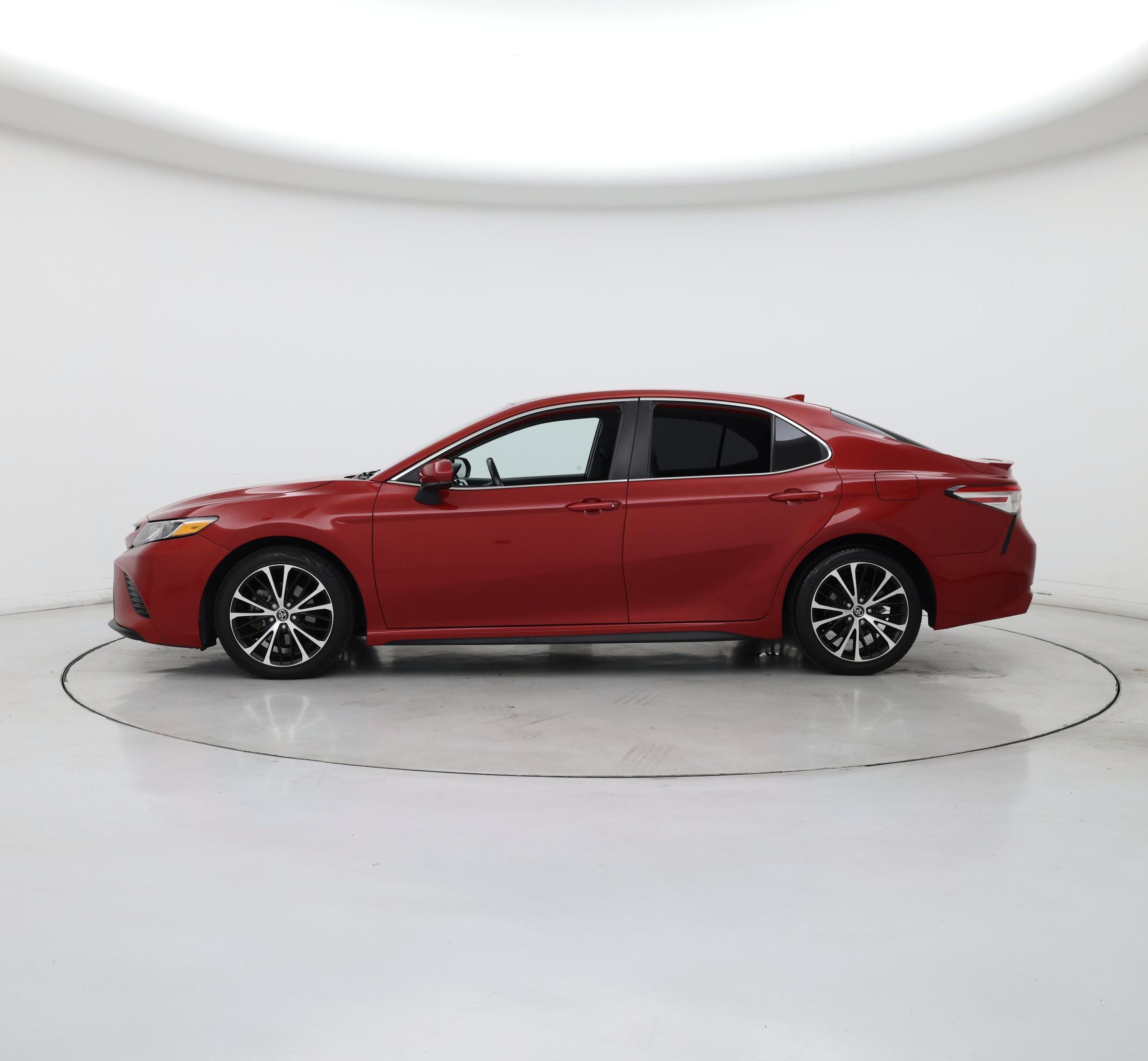 Thumbnail: 2020 Toyota Camry - 3