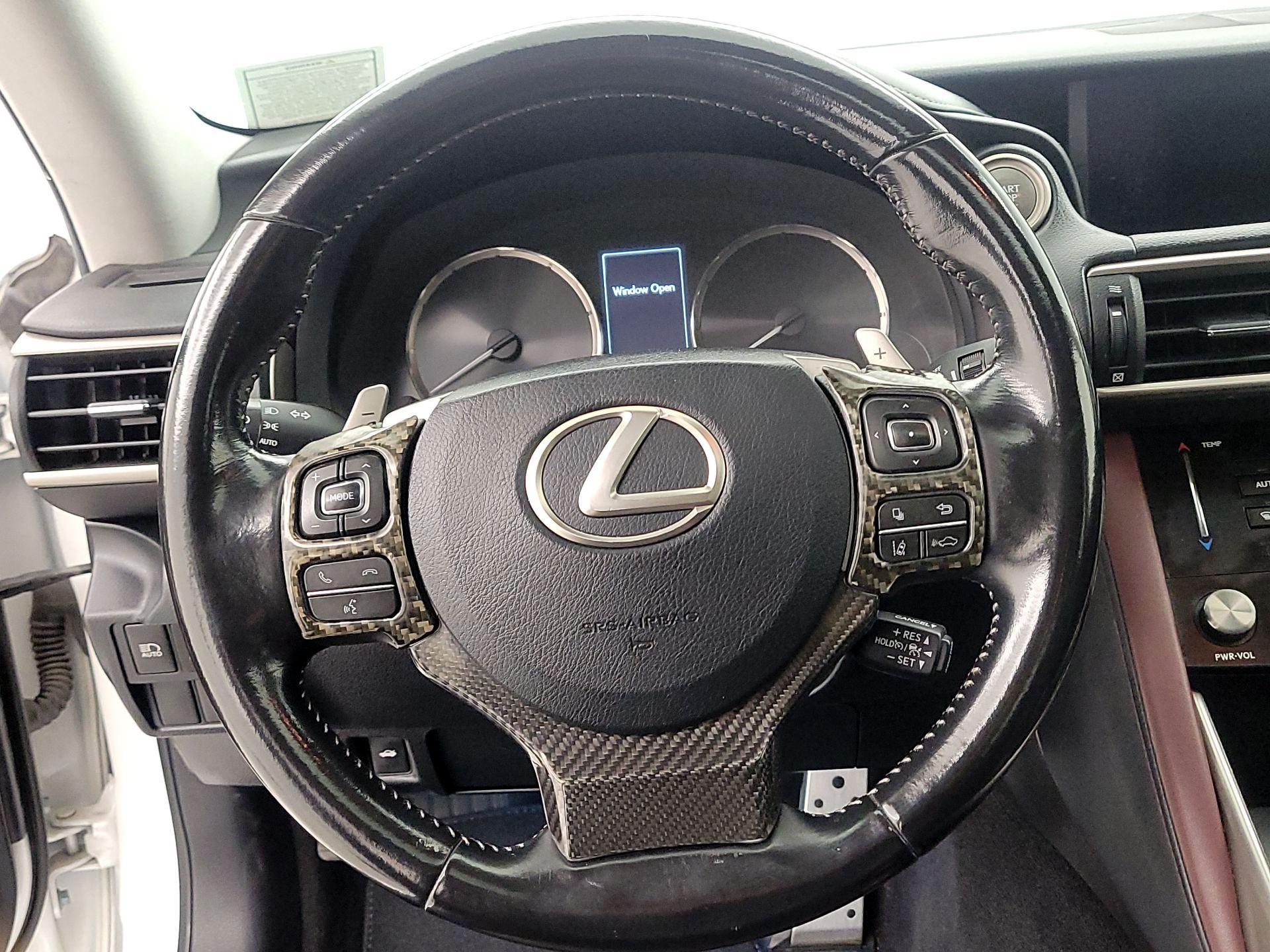 Thumbnail: 2017 Lexus IS - 10
