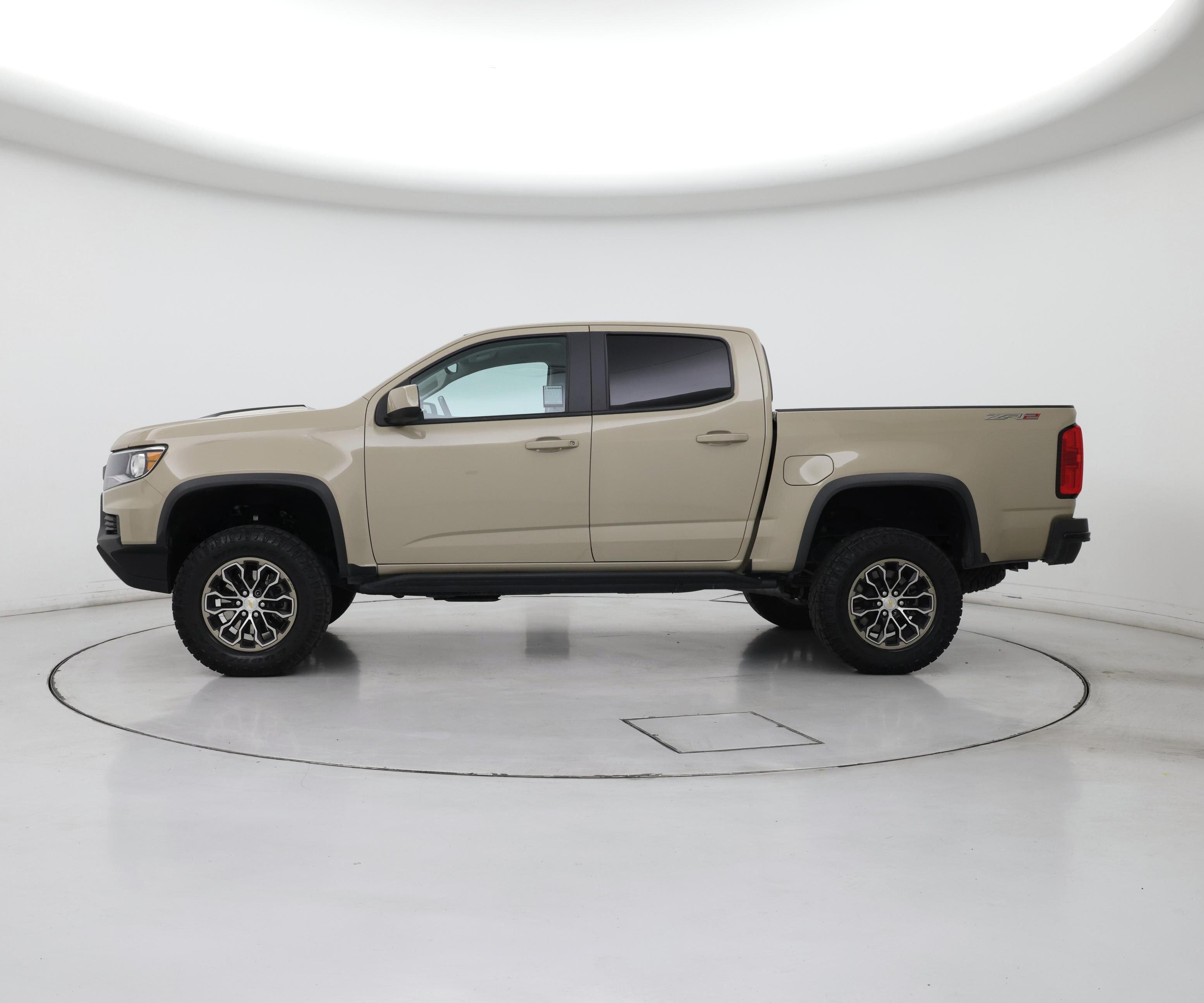 Thumbnail: 2022 Chevrolet Colorado - 3