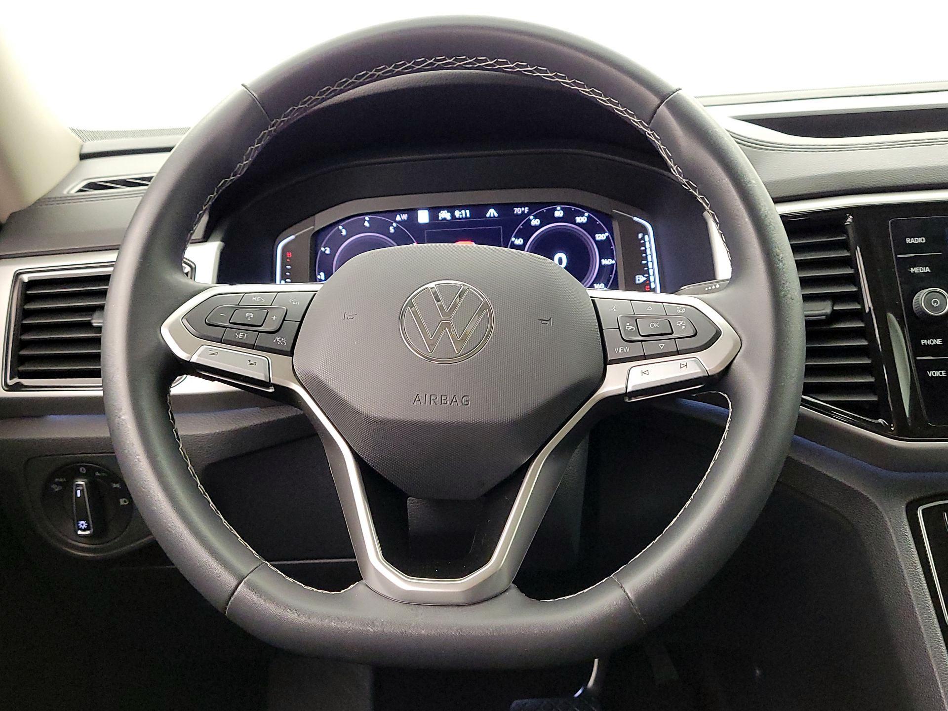 Thumbnail: 2023 Volkswagen Atlas - 10