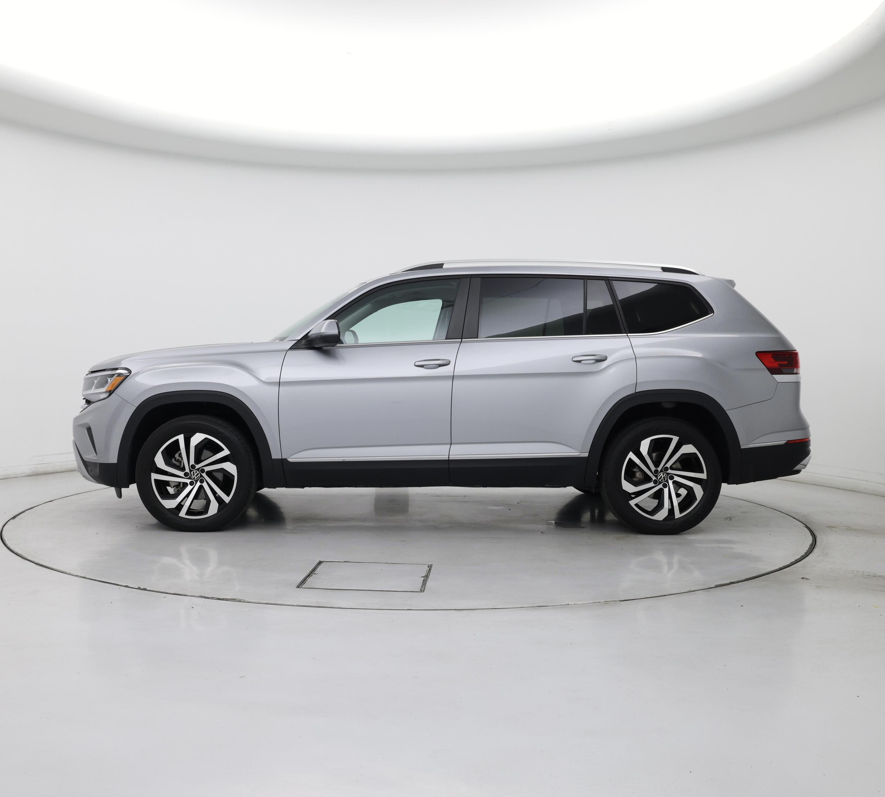 Thumbnail: 2023 Volkswagen Atlas - 3