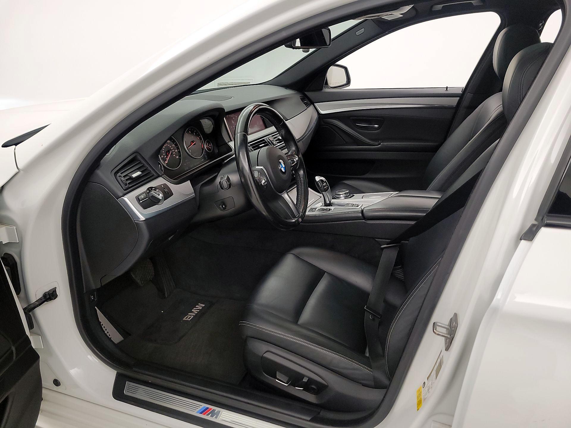 Thumbnail: 2015 BMW 5 Series - 11