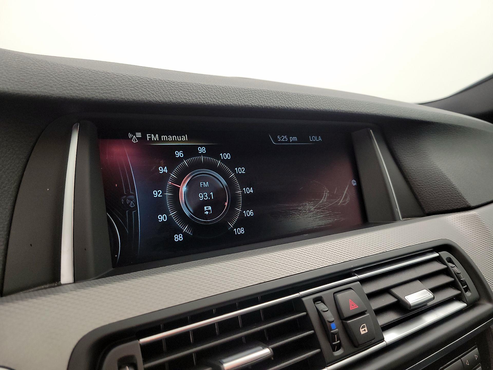 Thumbnail: 2015 BMW 5 Series - 16