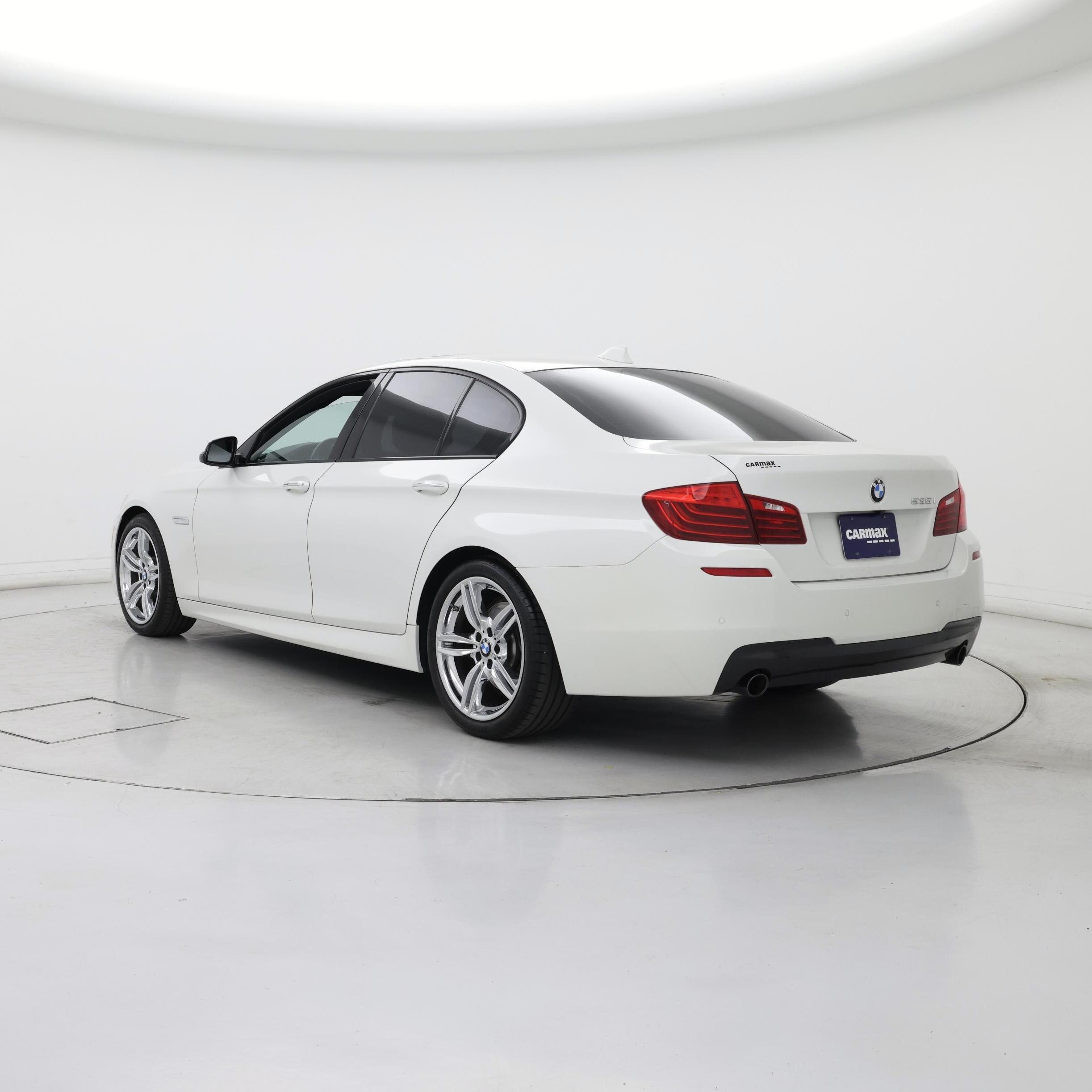 Thumbnail: 2015 BMW 5 Series - 2