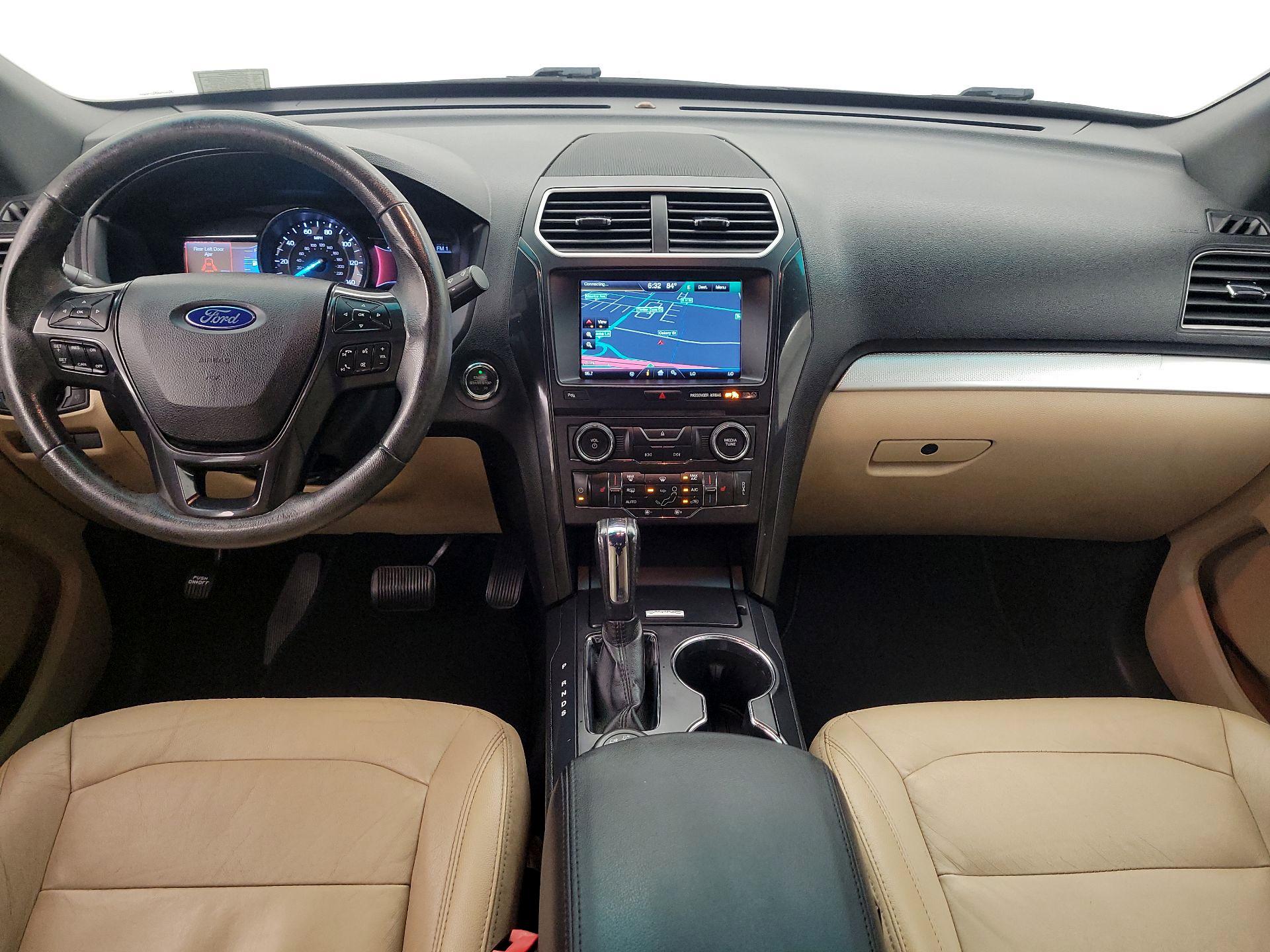 Thumbnail: 2016 Ford Explorer - 9