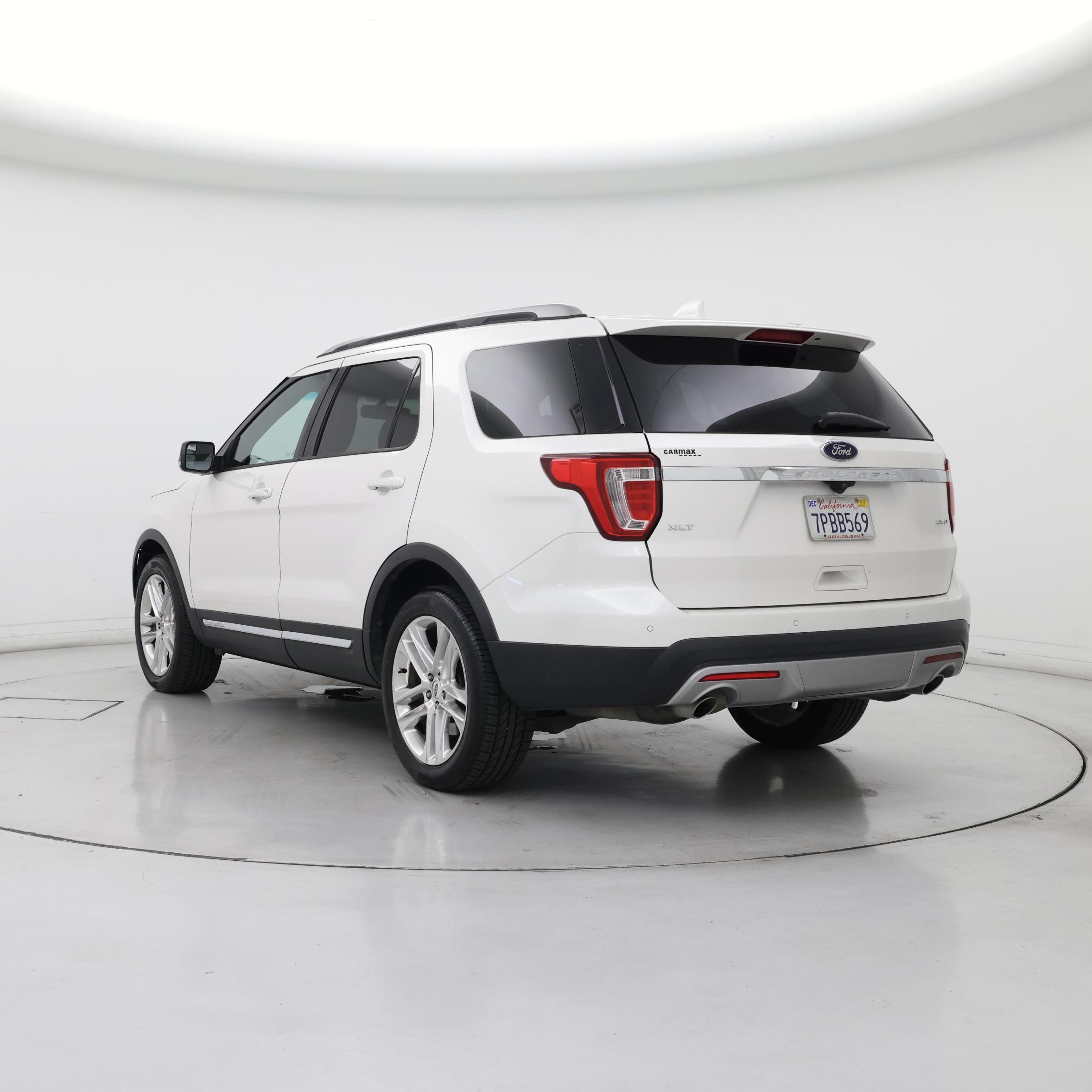 Thumbnail: 2016 Ford Explorer - 2