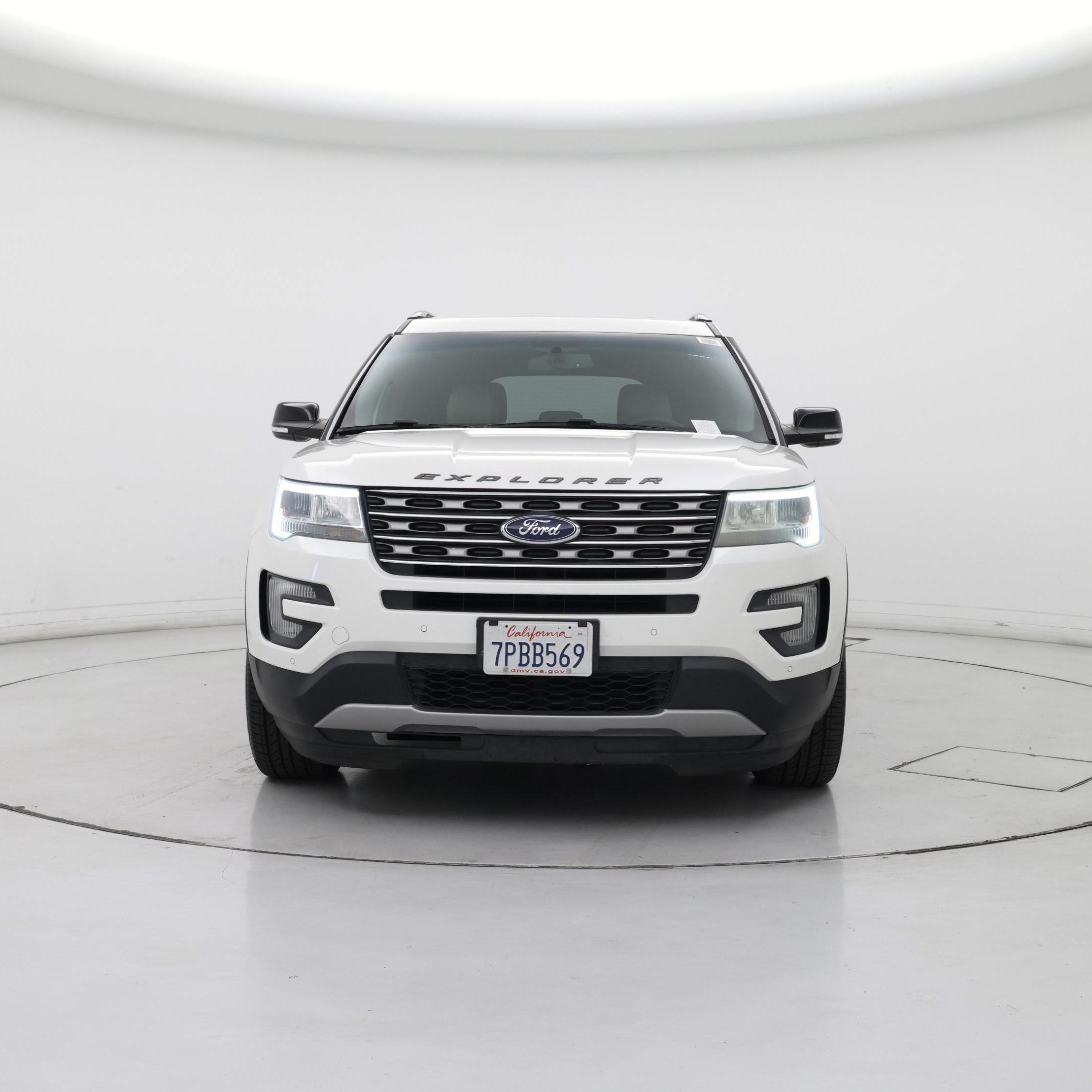 Thumbnail: 2016 Ford Explorer - 5