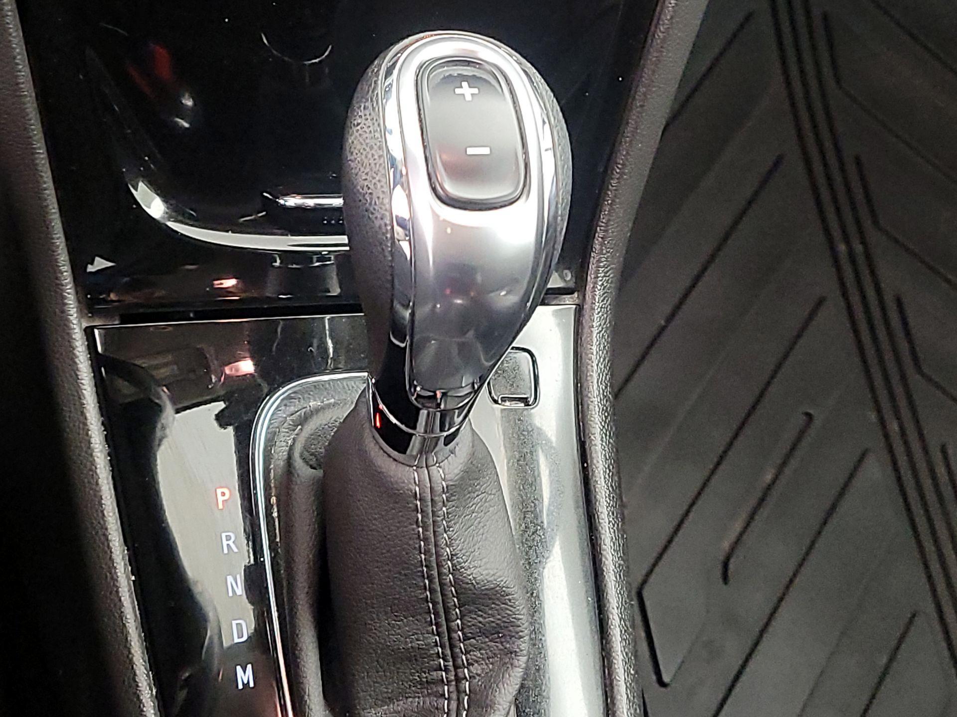 Thumbnail: 2019 Buick Encore - 17