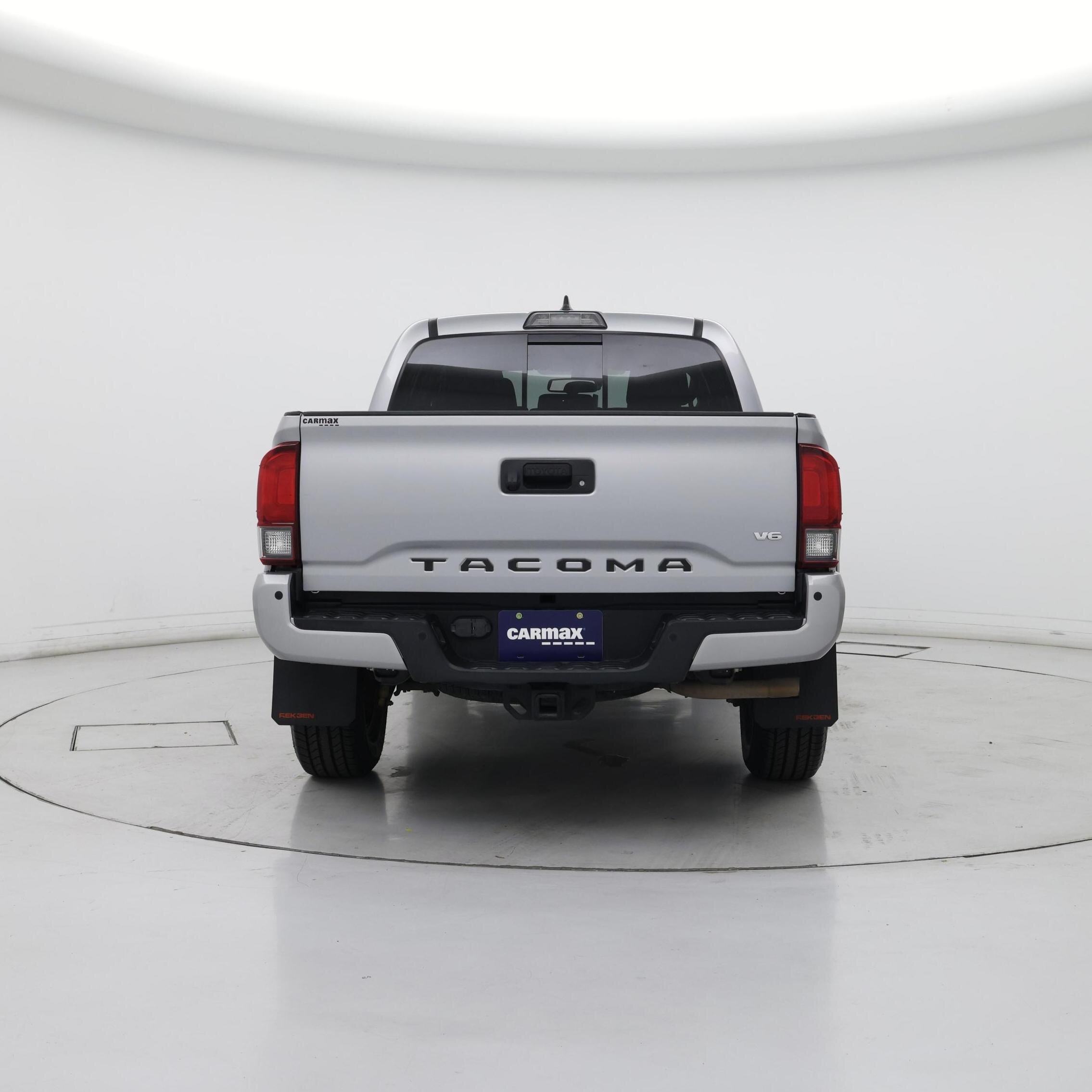 Thumbnail: 2019 Toyota Tacoma - 6