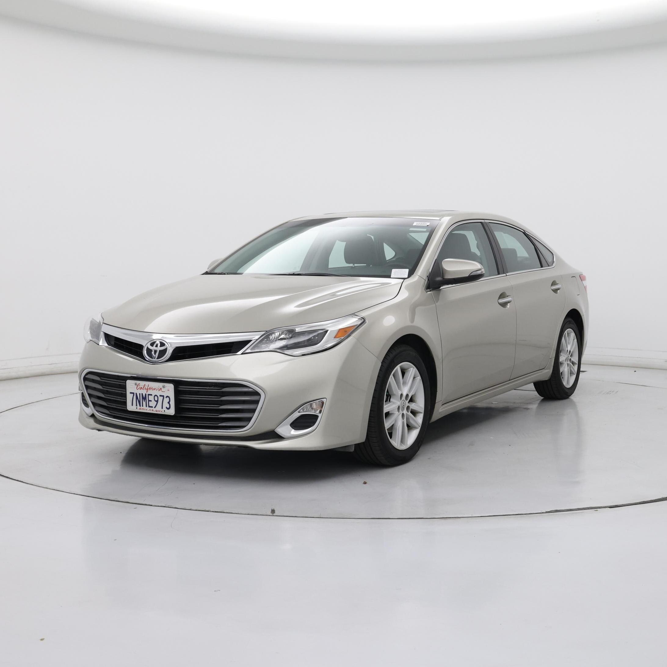 Thumbnail: 2015 Toyota Avalon - 4
