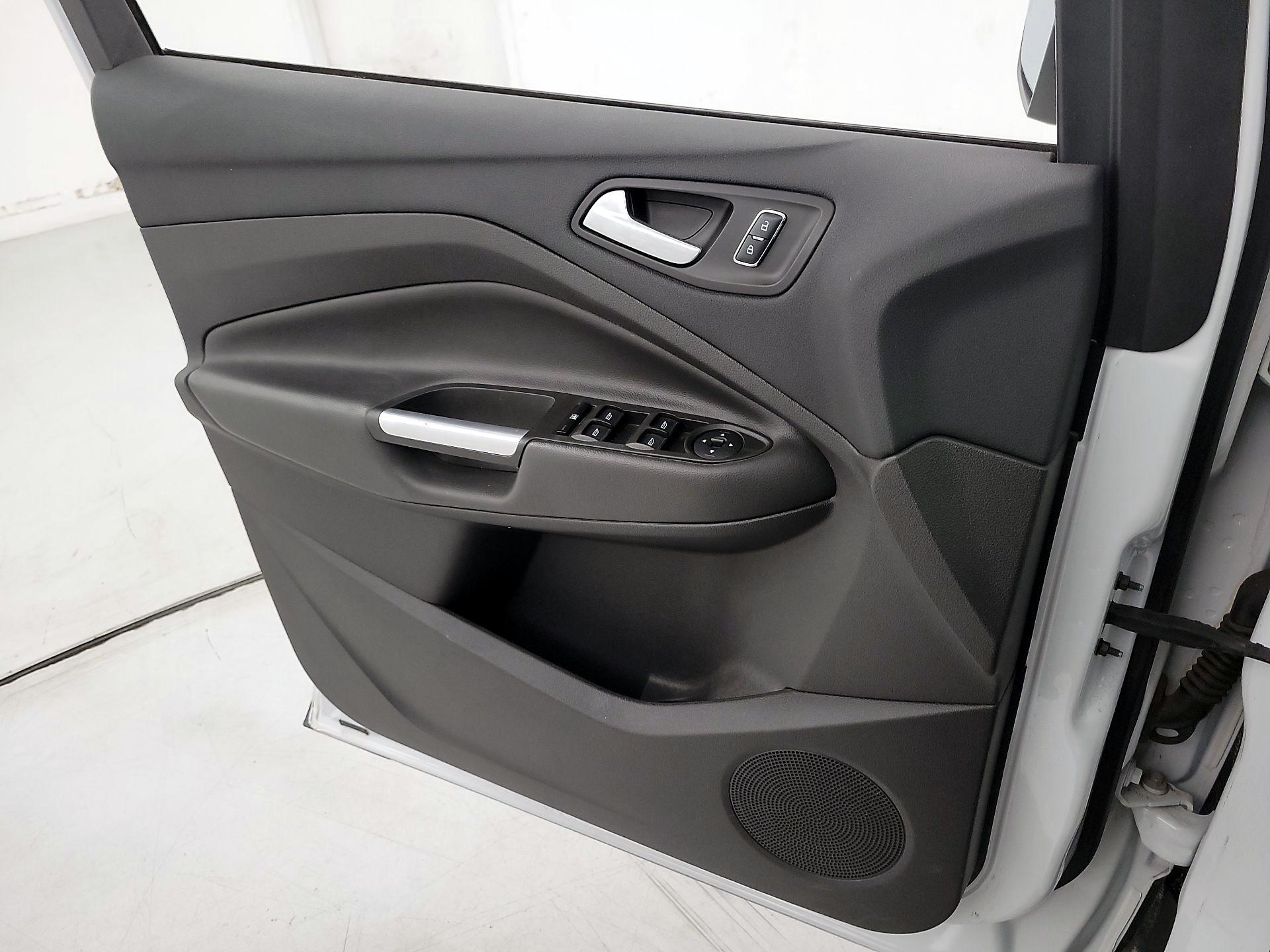 Thumbnail: 2016 Ford Escape - 12
