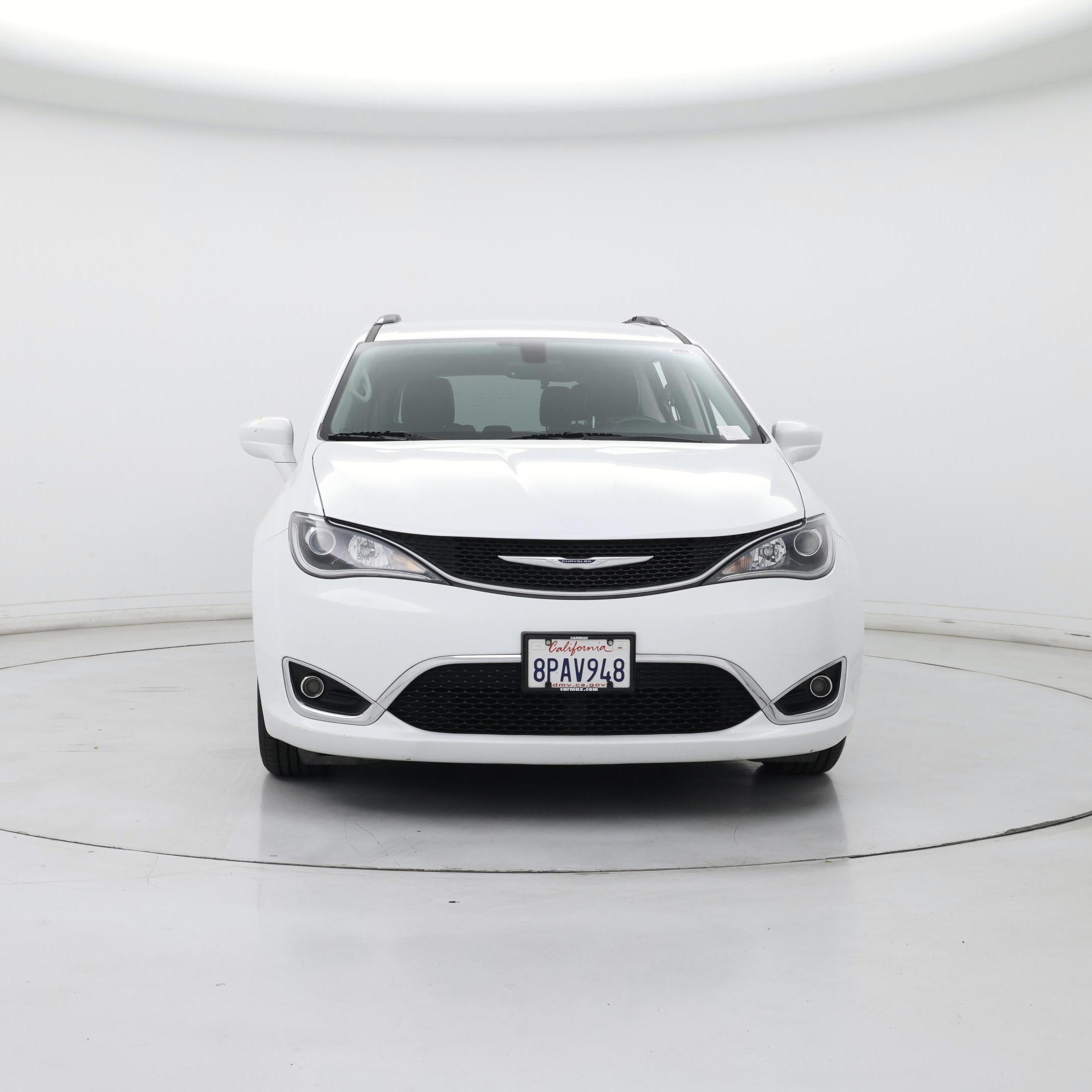 Thumbnail: 2019 Chrysler Pacifica - 5