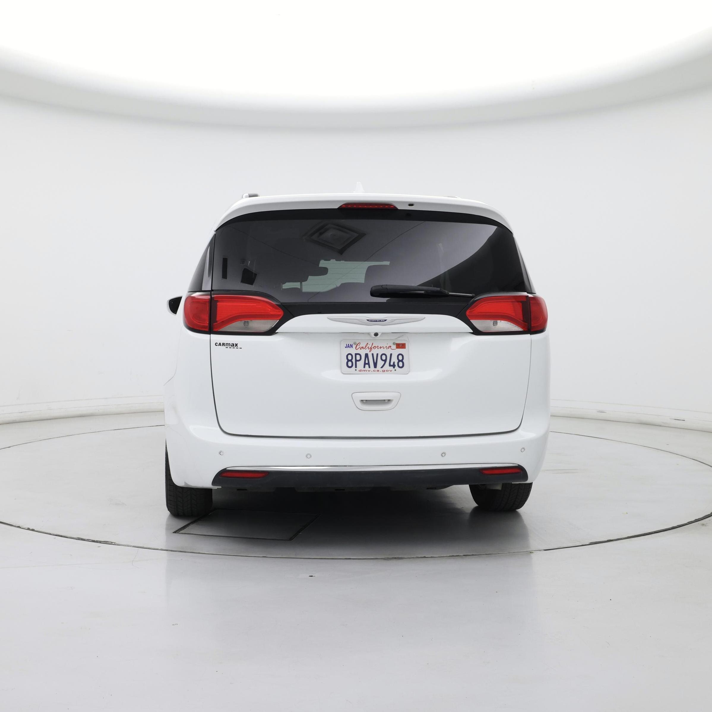 Thumbnail: 2019 Chrysler Pacifica - 6