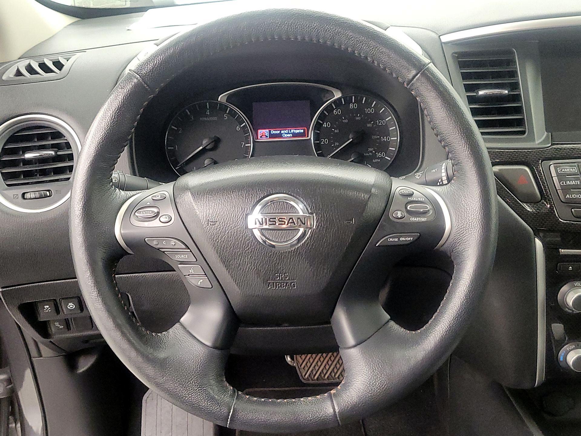 Thumbnail: 2019 Nissan Pathfinder - 10