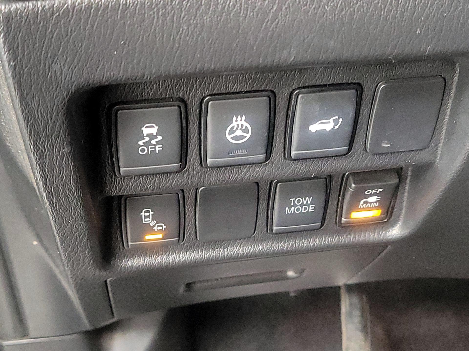 Thumbnail: 2019 Nissan Pathfinder - 13