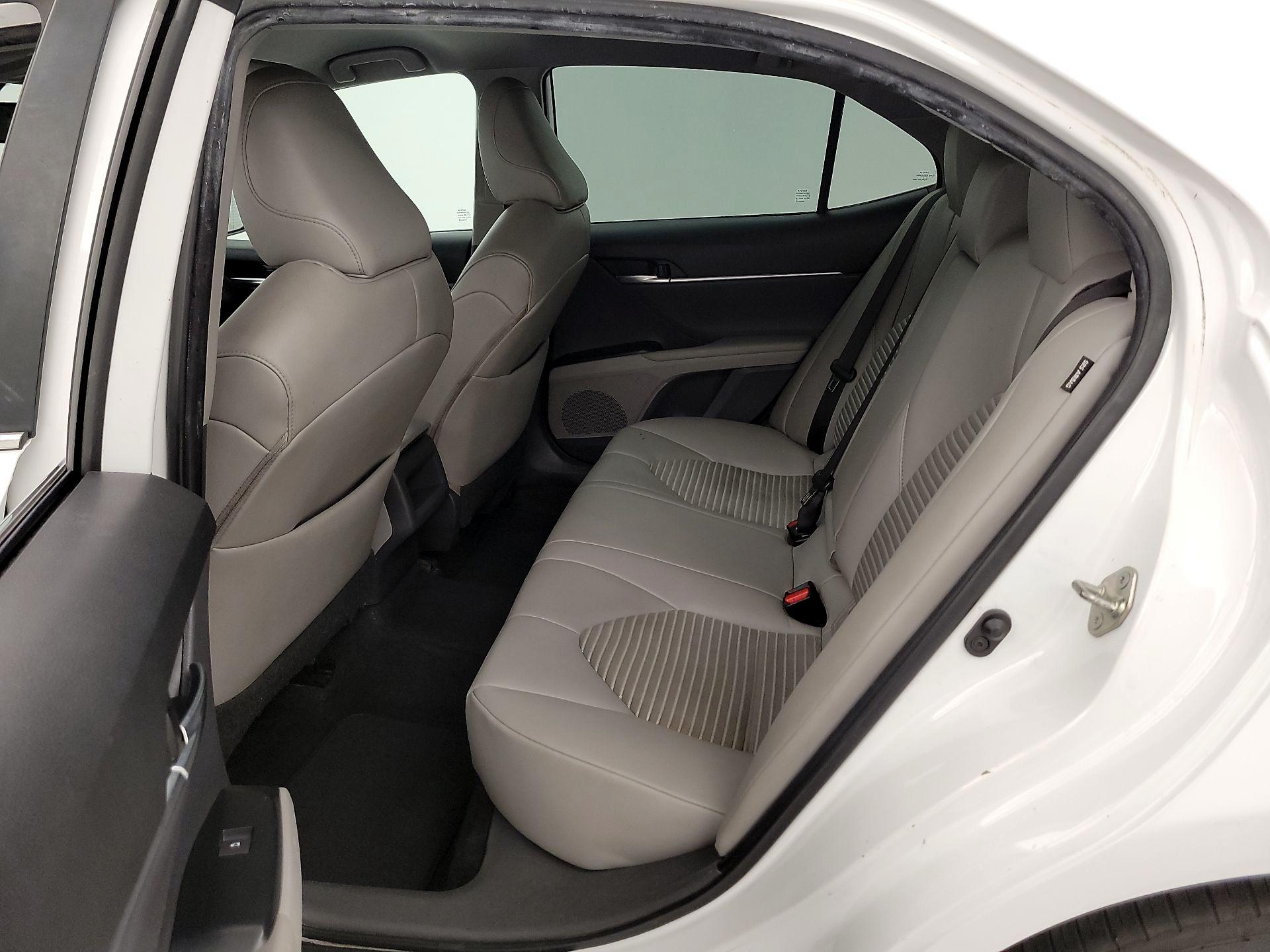 Thumbnail: 2019 Toyota Camry - 18