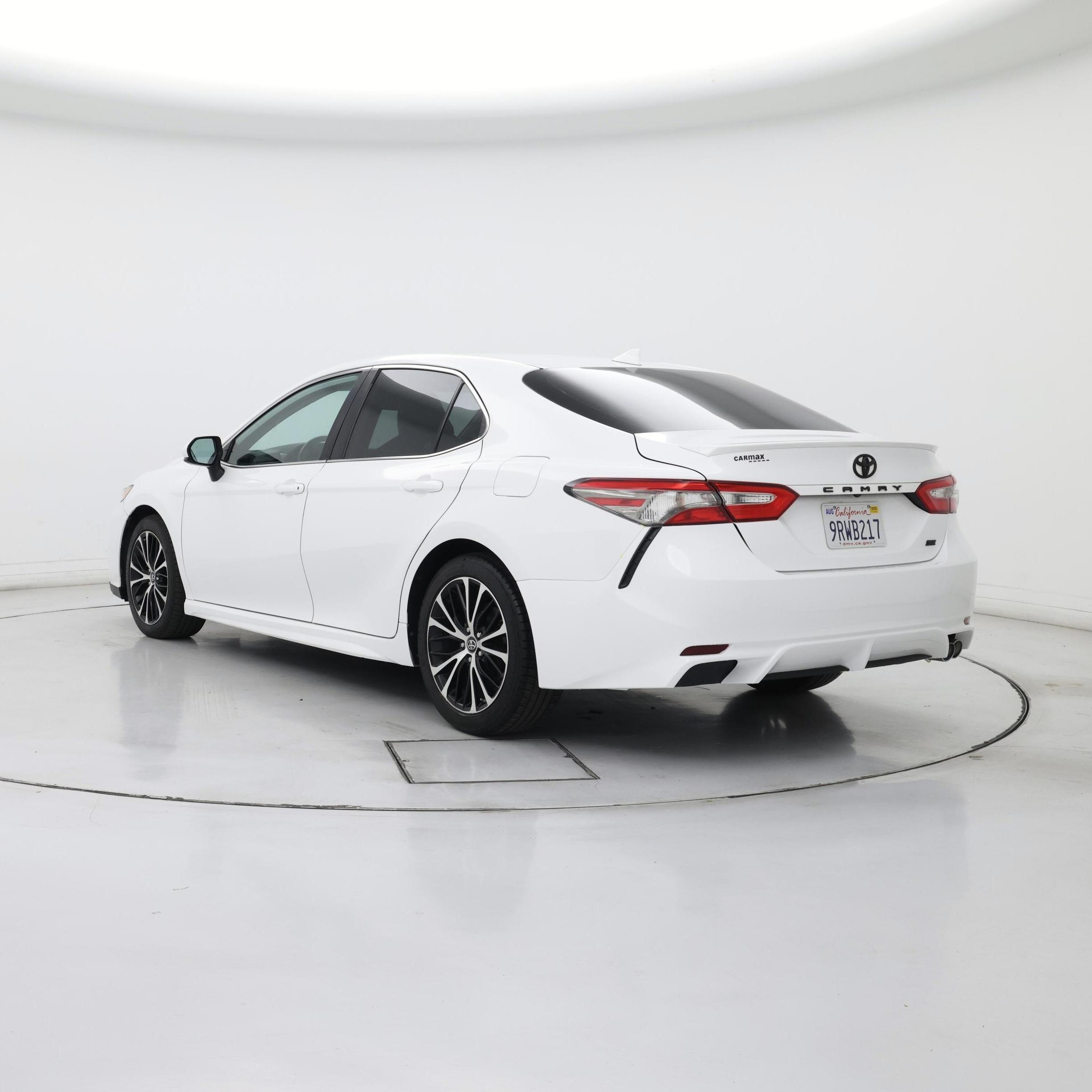 Thumbnail: 2019 Toyota Camry - 2