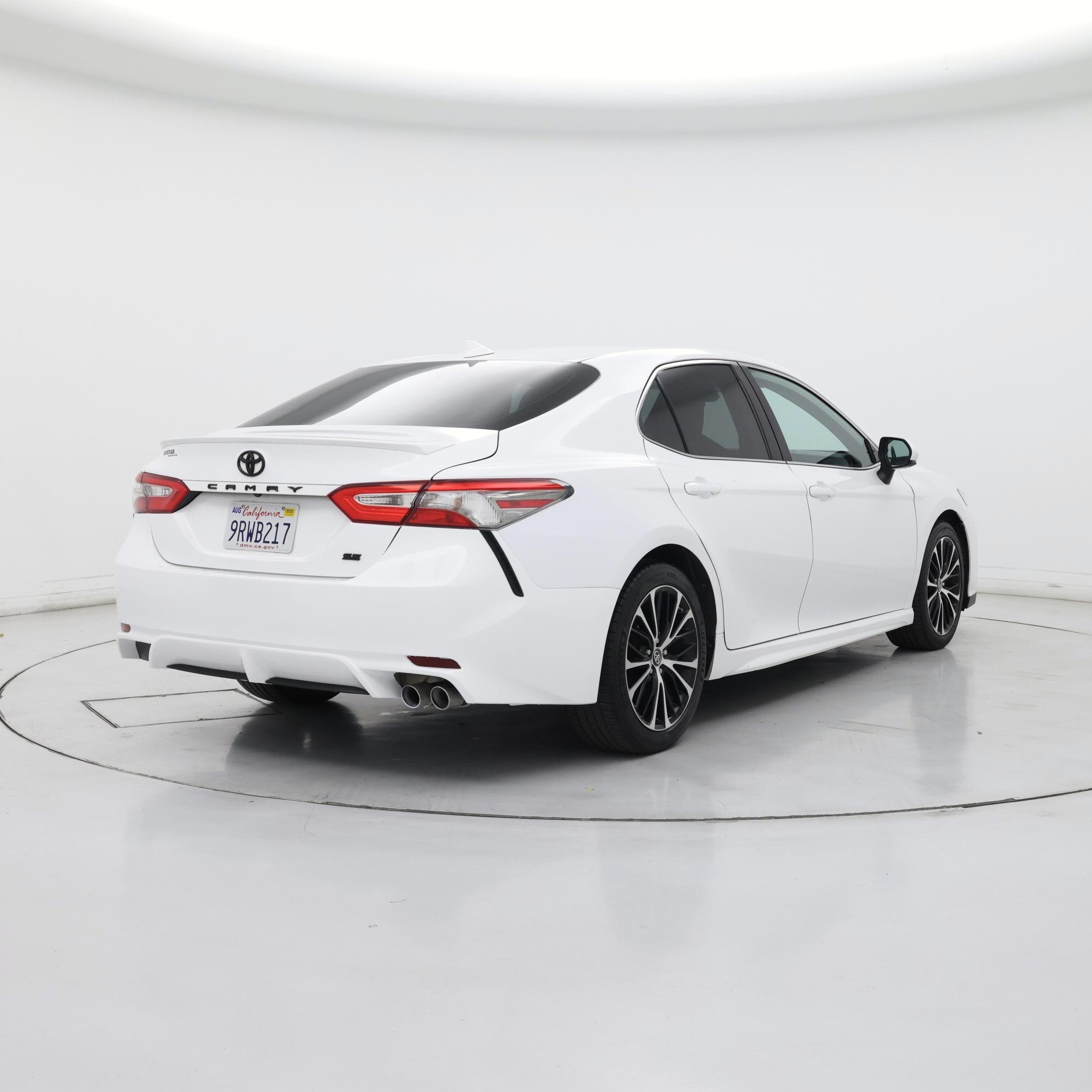 Thumbnail: 2019 Toyota Camry - 8
