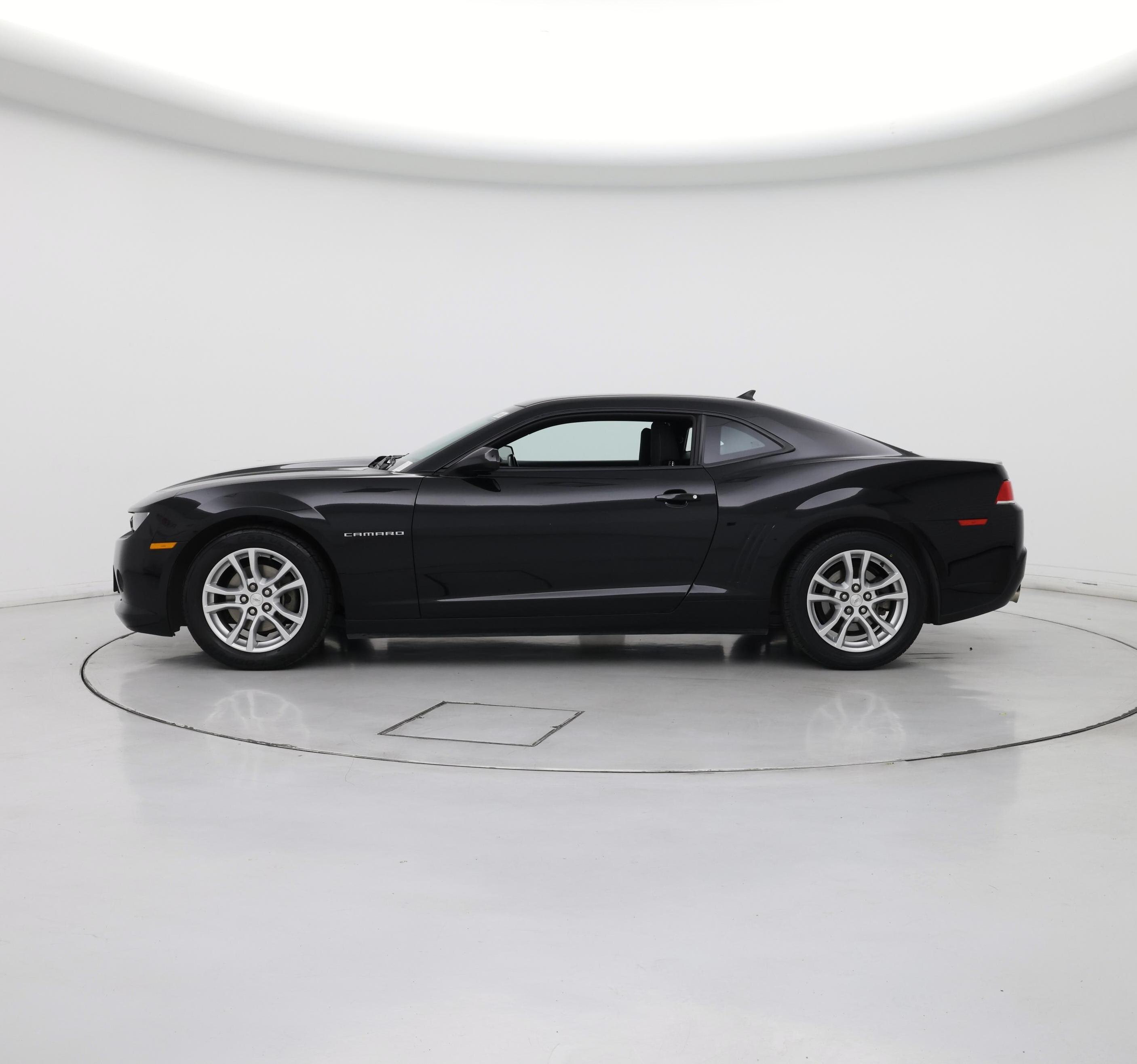 Thumbnail: 2015 Chevrolet Camaro - 3