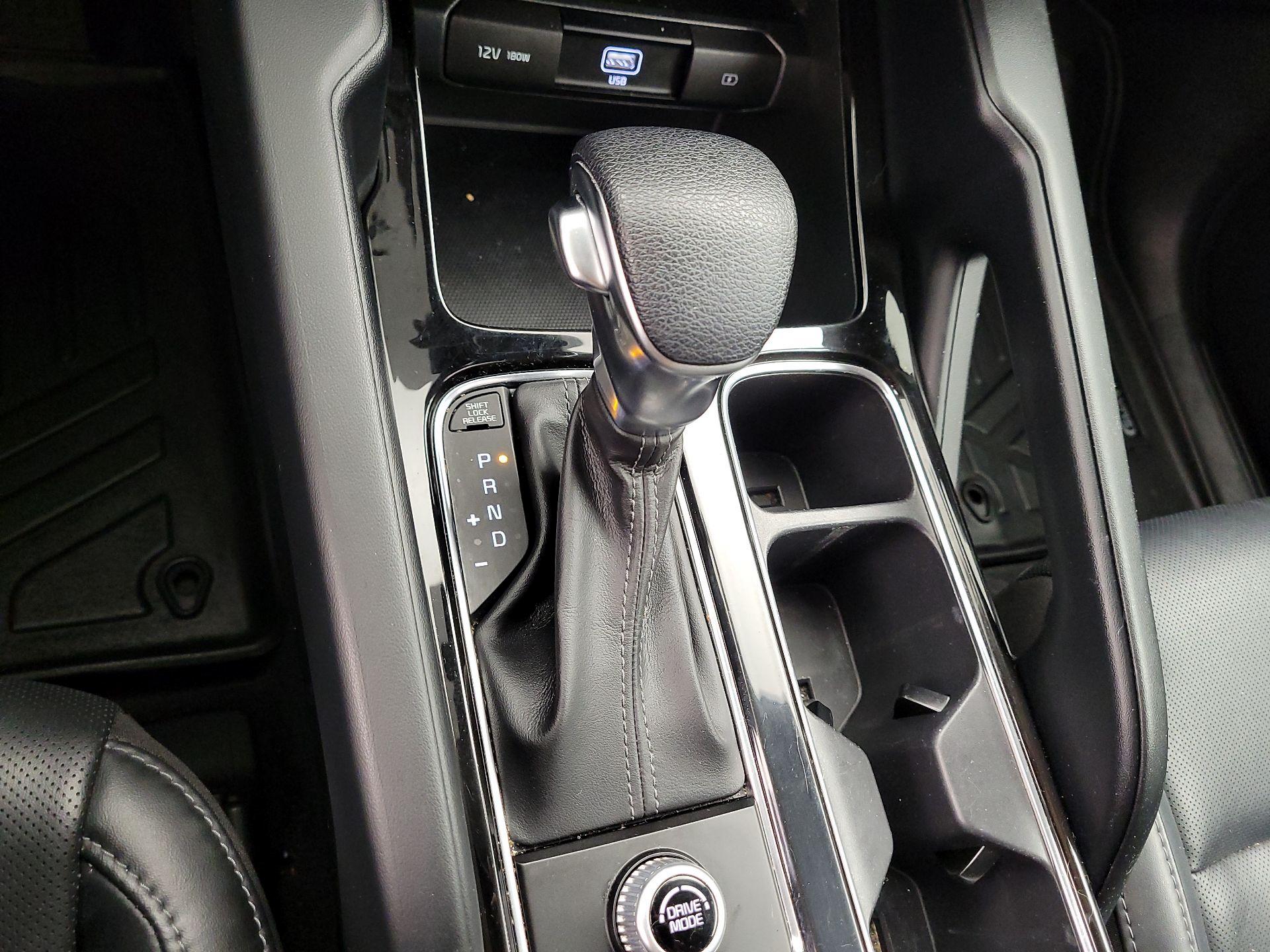 Thumbnail: 2020 Kia Telluride - 17