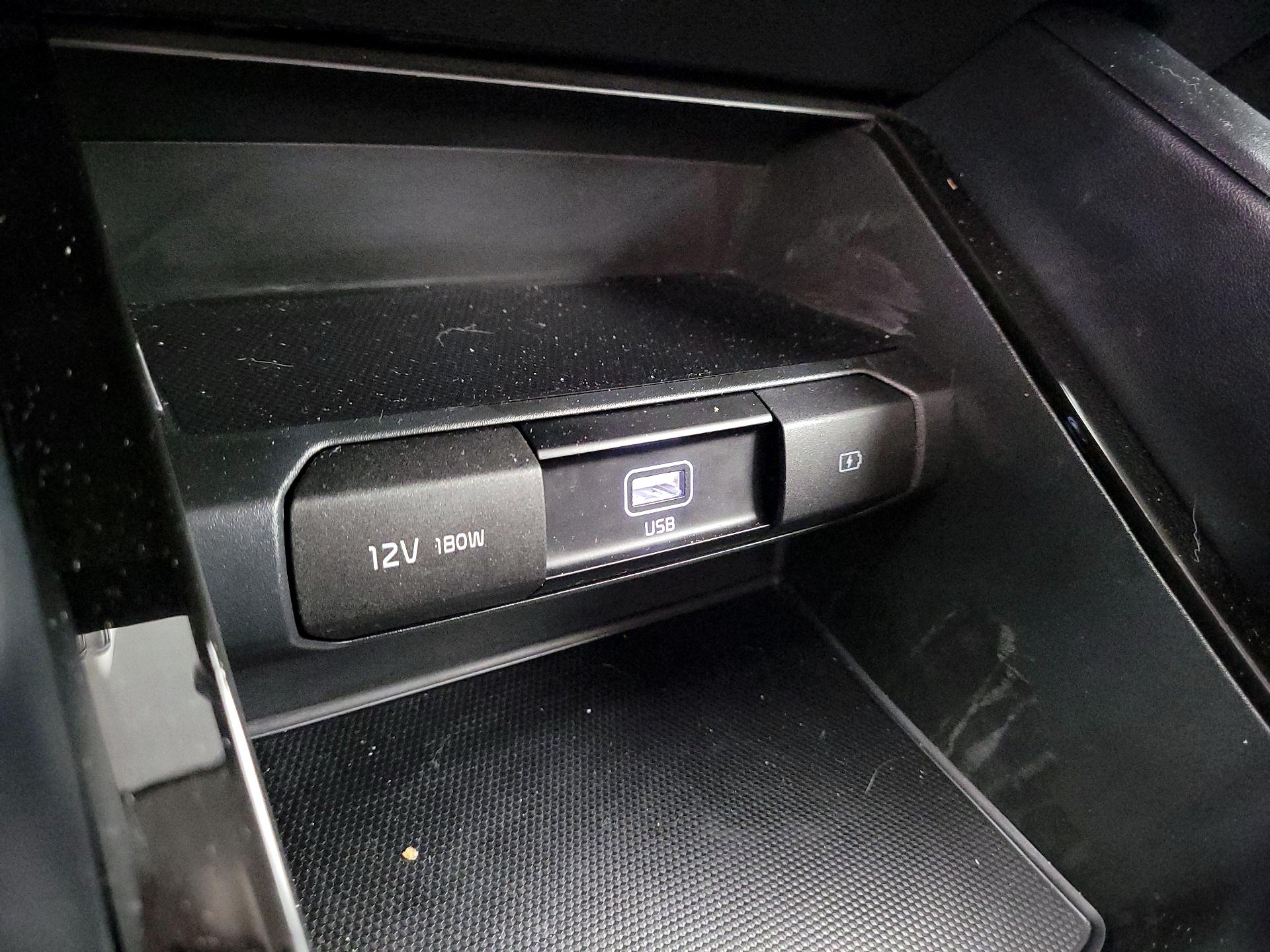 Thumbnail: 2020 Kia Telluride - 18