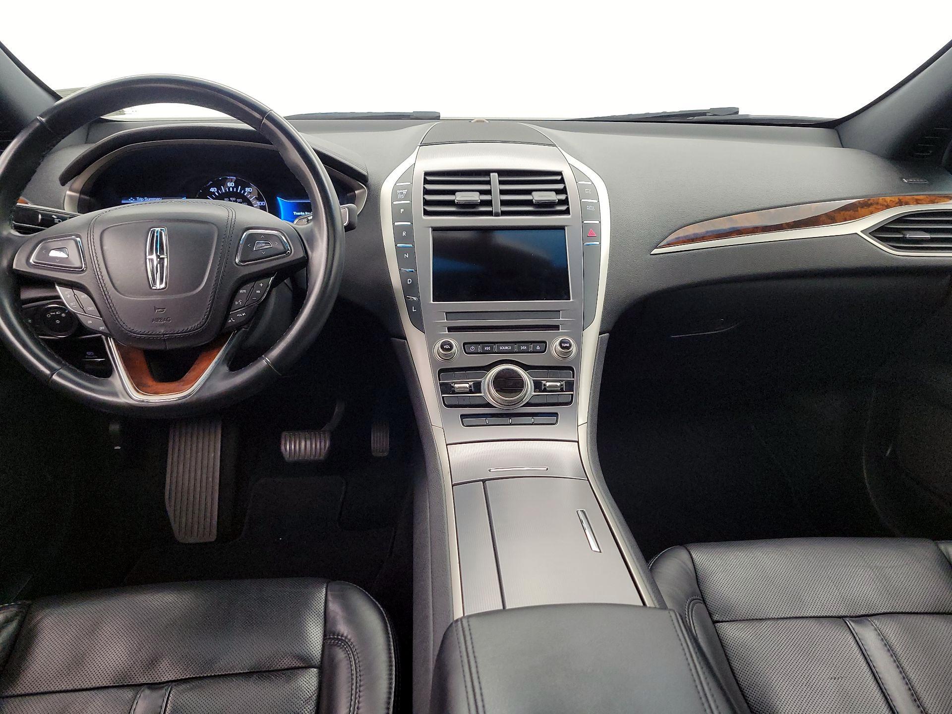 Thumbnail: 2017 Lincoln MKZ - 9