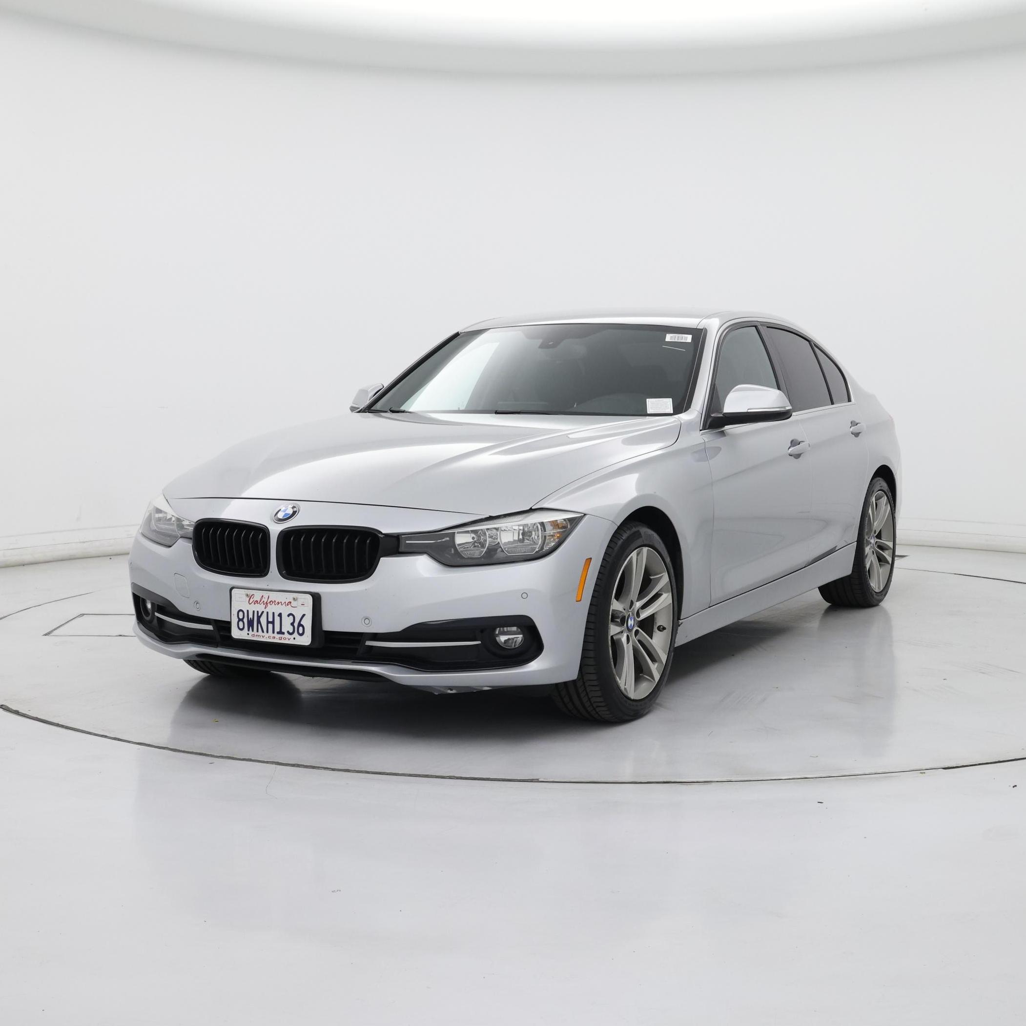 Thumbnail: 2017 BMW 3 Series - 4