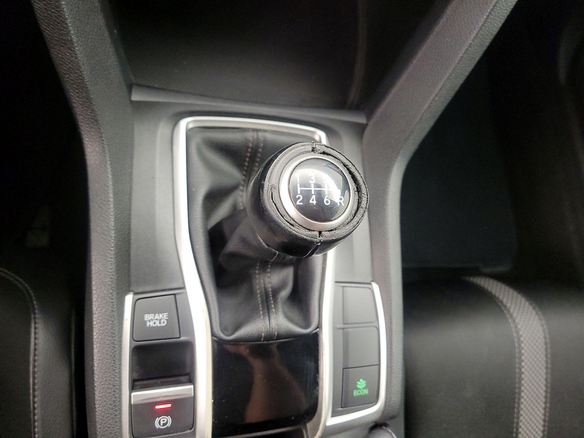 Thumbnail: 2019 Honda Civic - 17