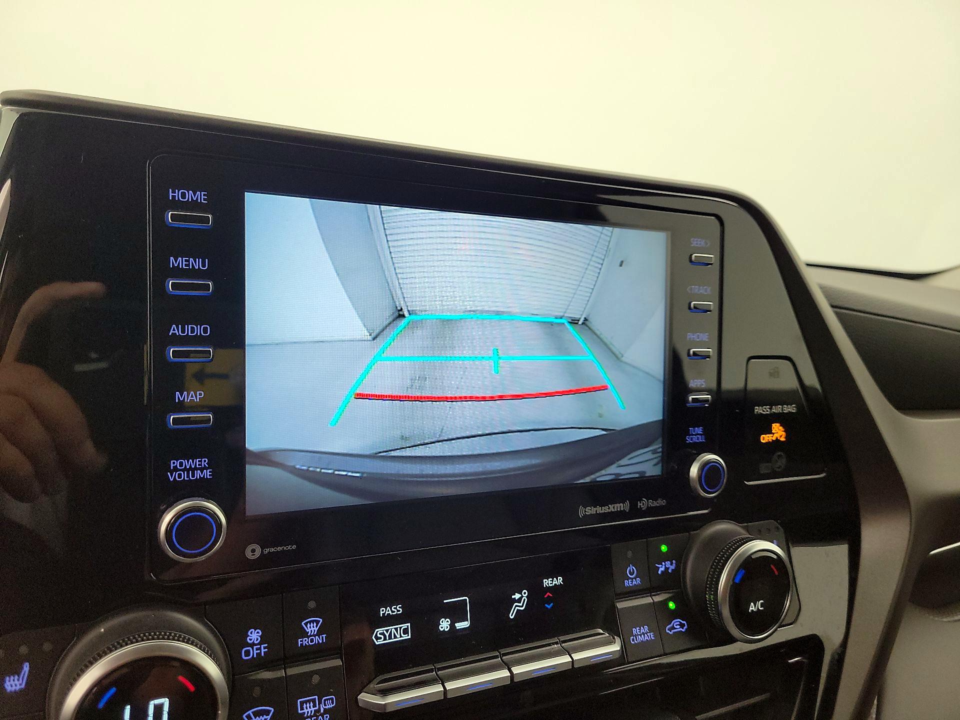 Thumbnail: 2021 Toyota Highlander - 15