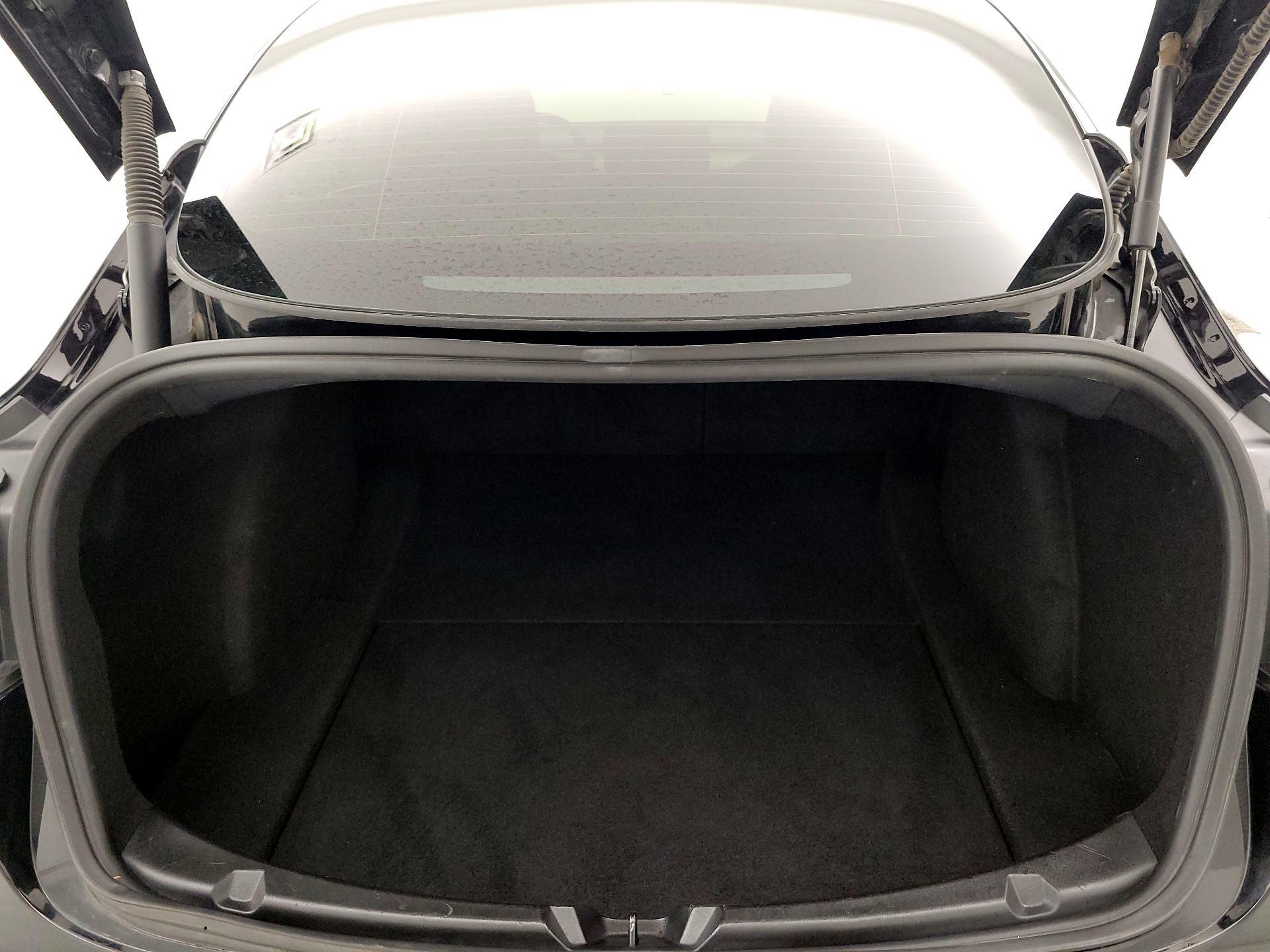 Thumbnail: 2022 Tesla Model 3 - 20