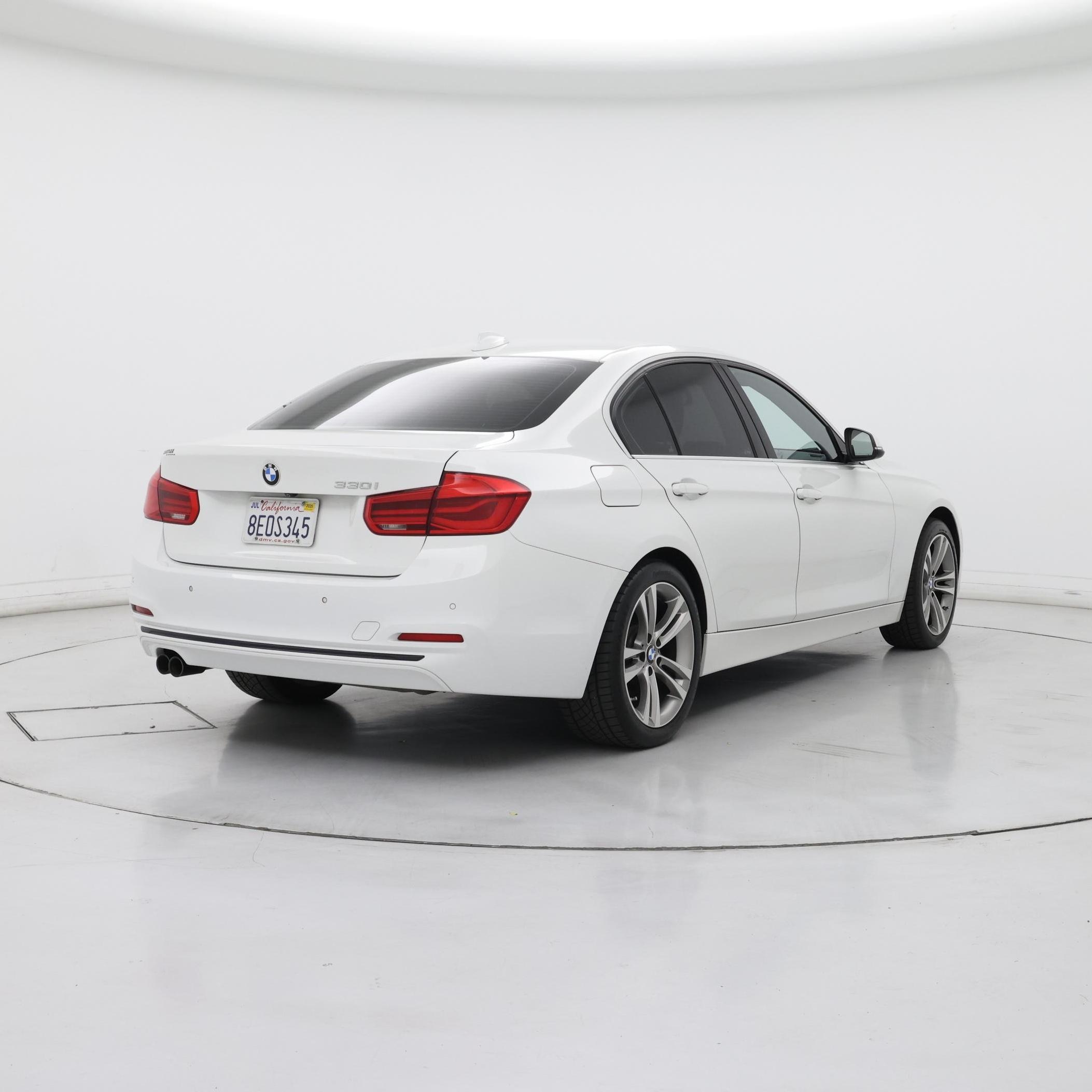 Thumbnail: 2018 BMW 3 Series - 8