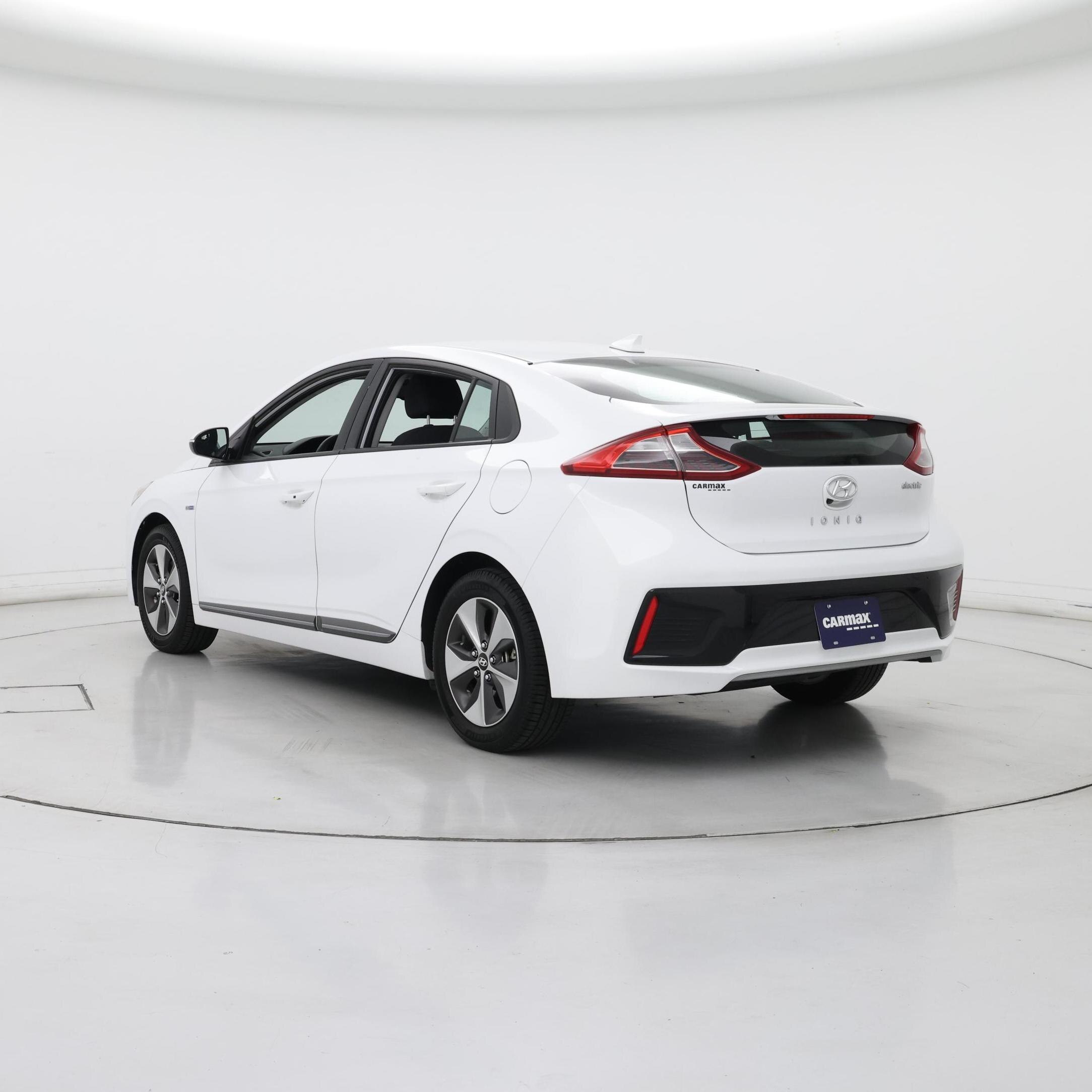 Thumbnail: 2019 Hyundai Ioniq - 2