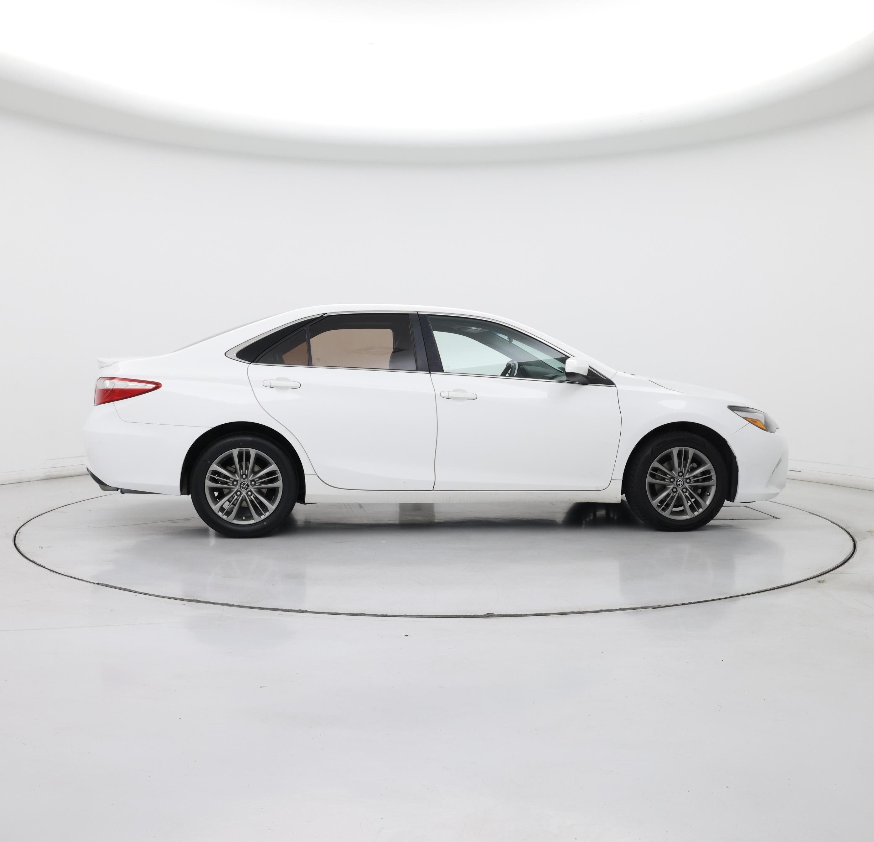 Thumbnail: 2017 Toyota Camry - 7