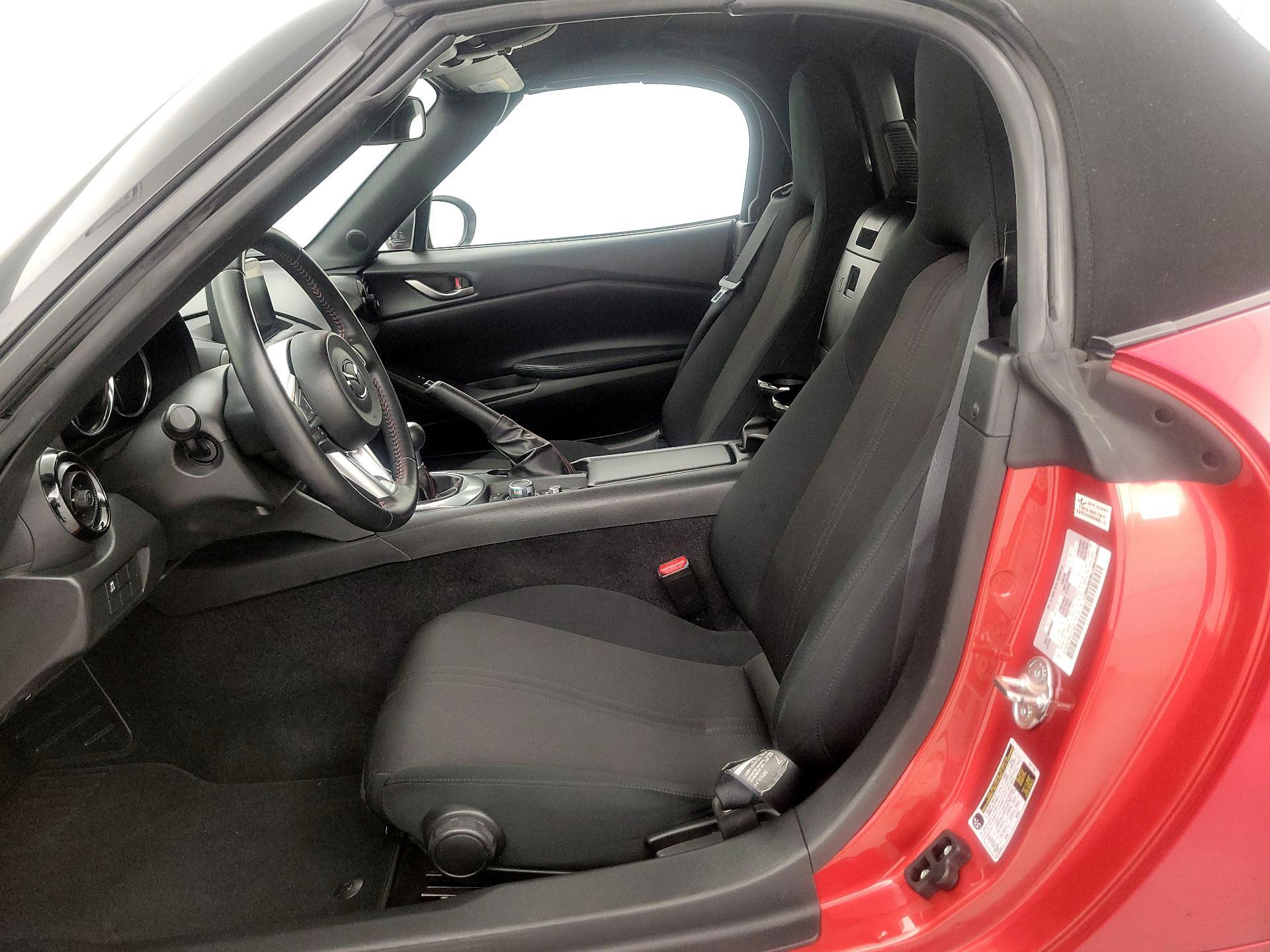 Thumbnail: 2019 Mazda MX-5 Miata - 11