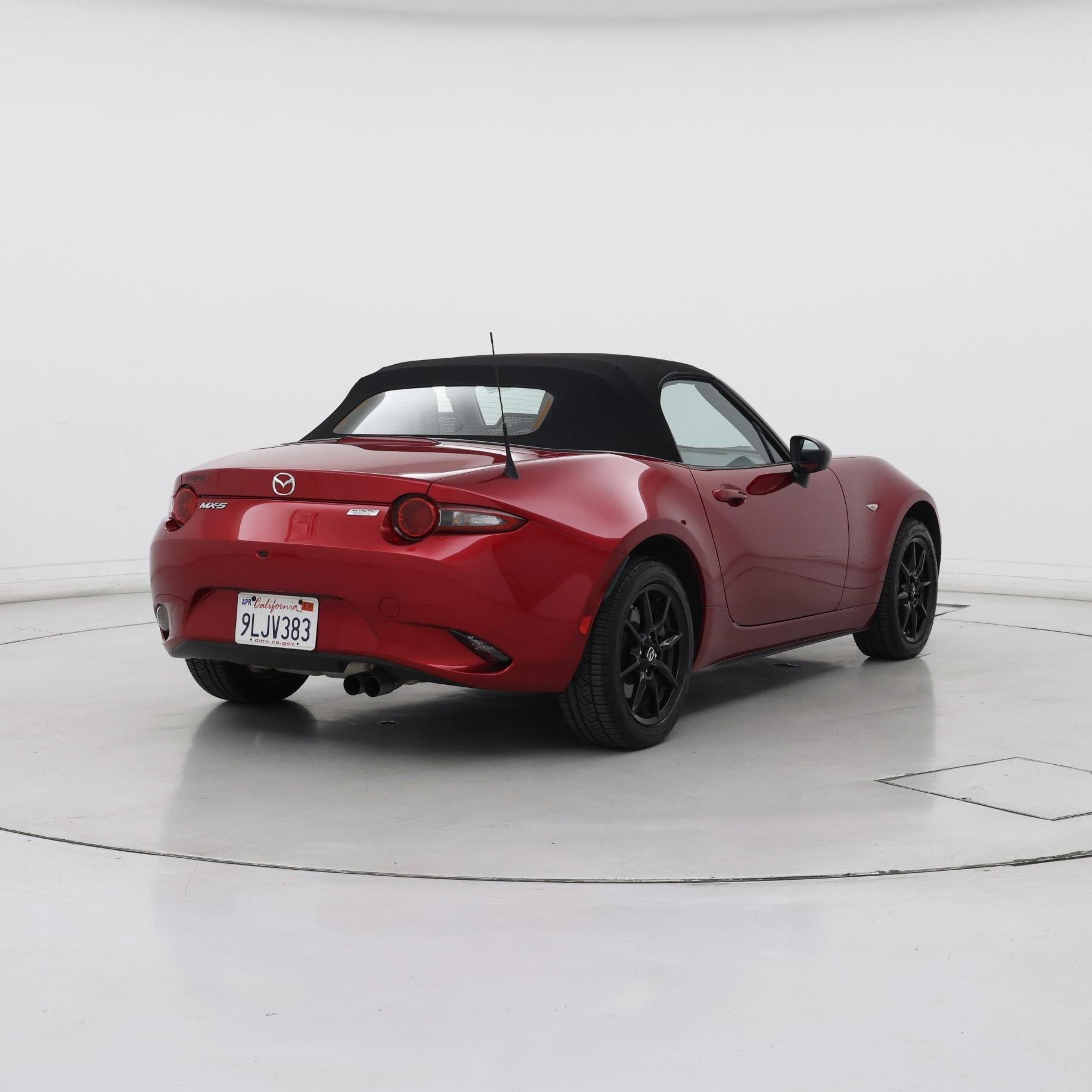 Thumbnail: 2019 Mazda MX-5 Miata - 8