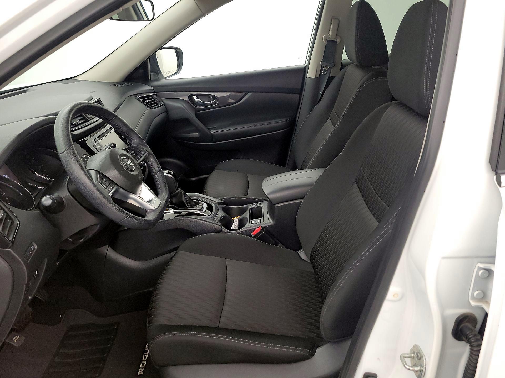 Thumbnail: 2019 Nissan Rogue - 11